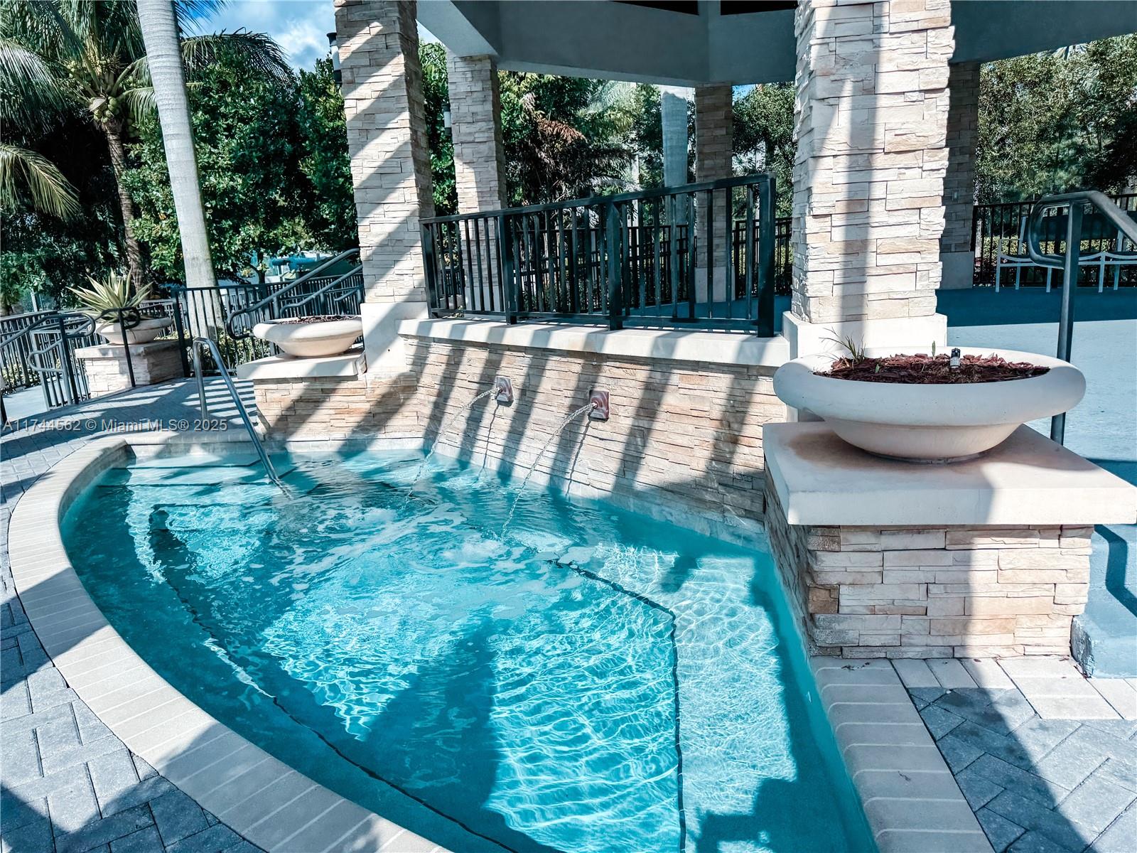 HIGHLAND AT PARK CENTRAL - Residential