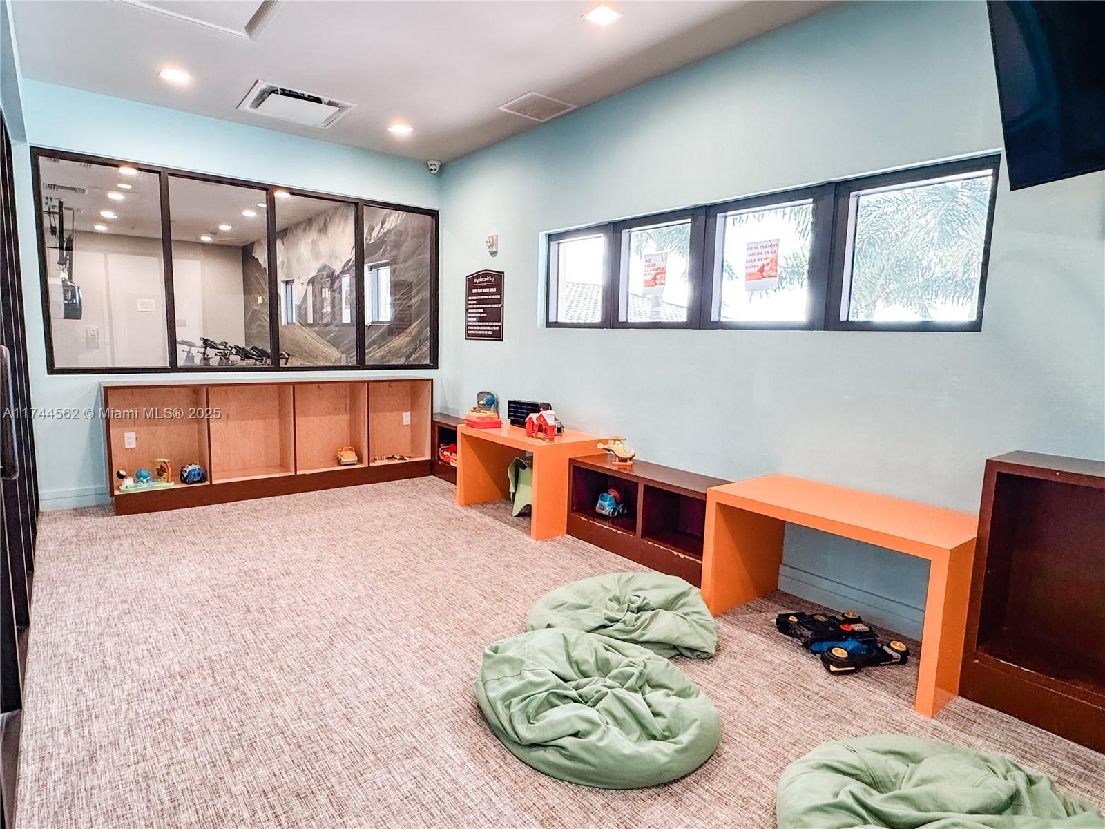 HIGHLAND AT PARK CENTRAL - Residential
