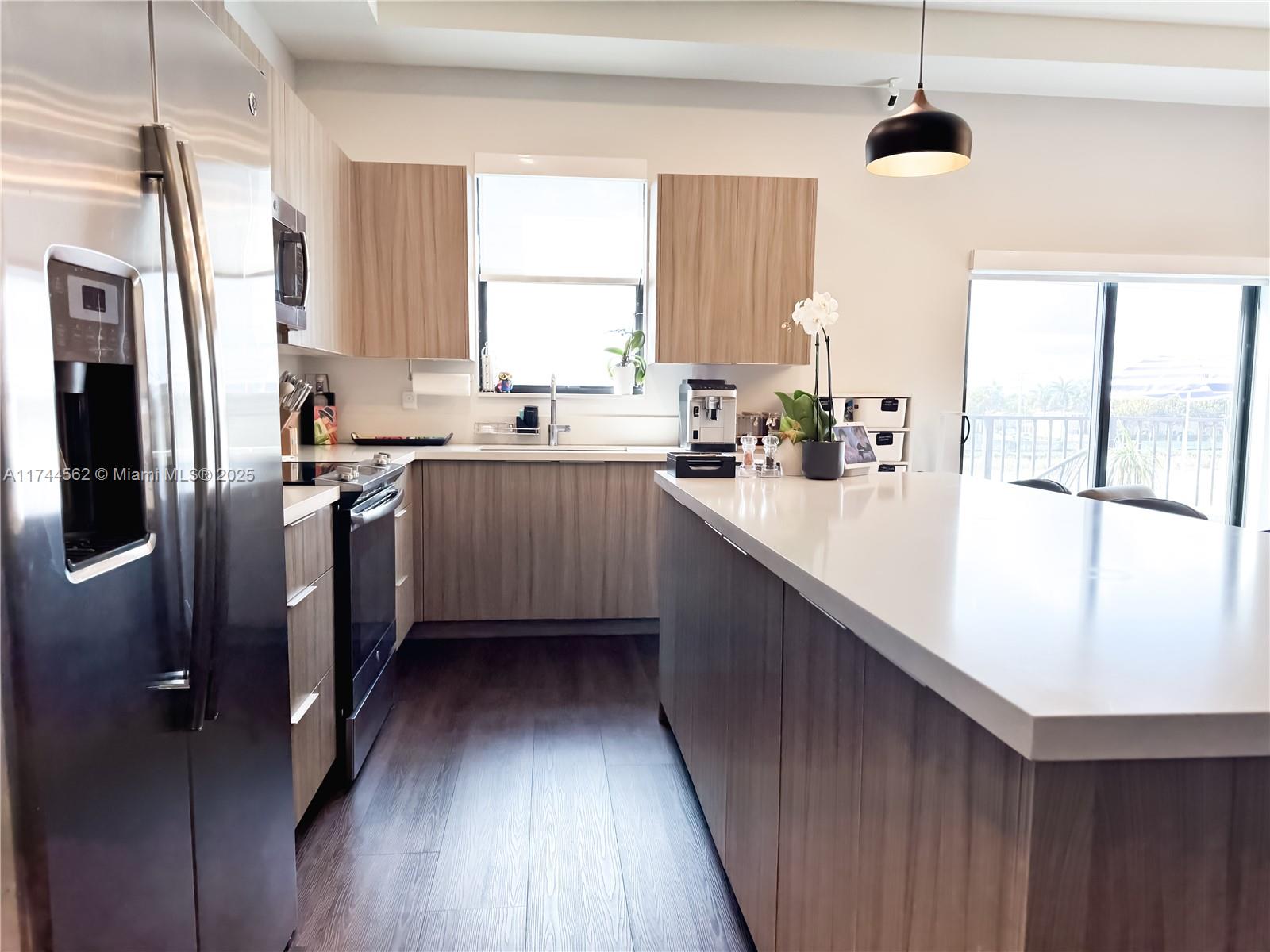 HIGHLAND AT PARK CENTRAL - Residential