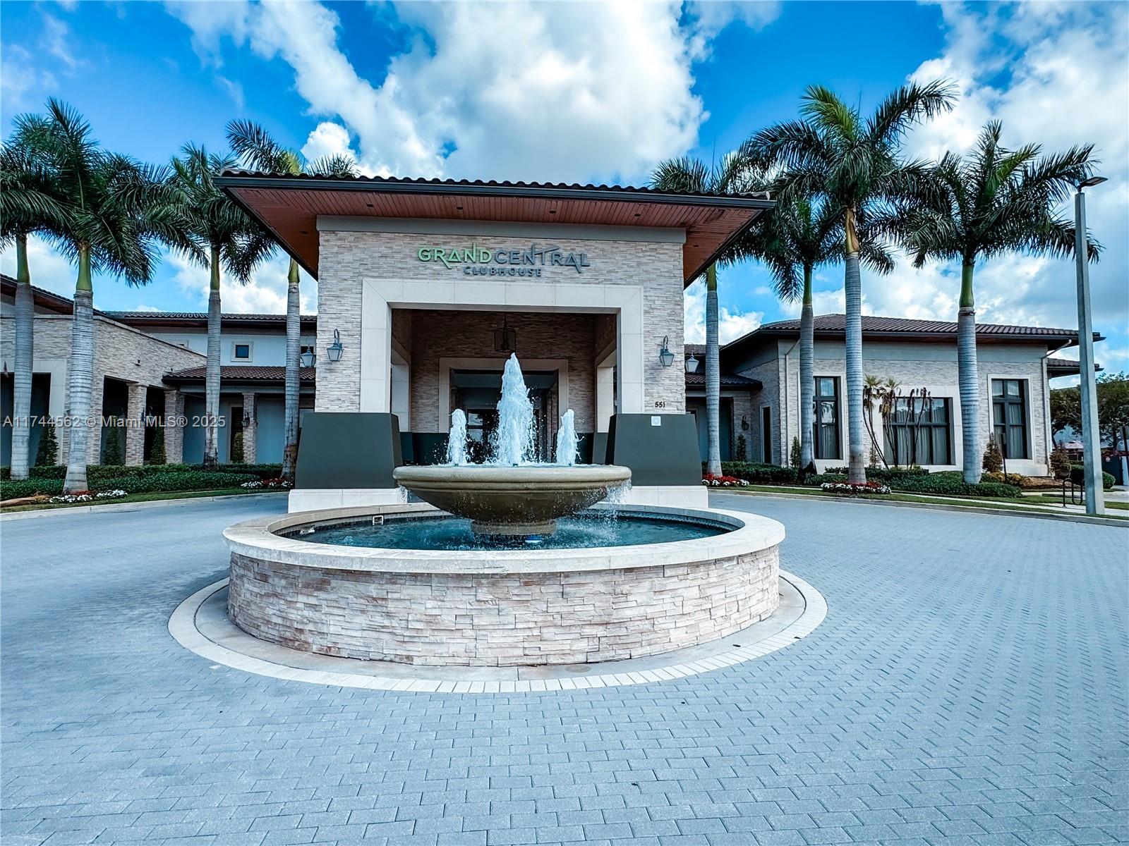 HIGHLAND AT PARK CENTRAL - Residential