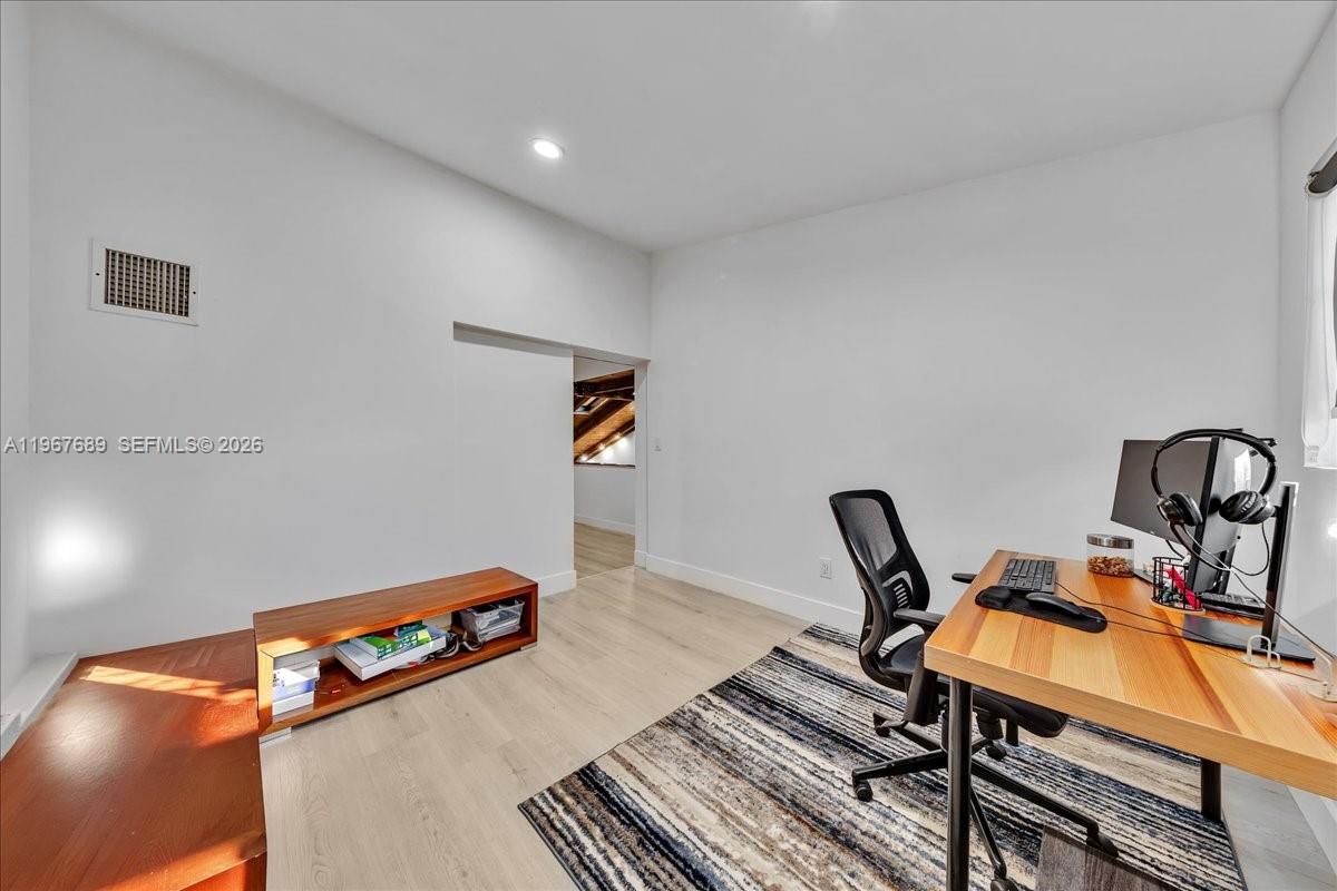 TAMERLANE - Residential