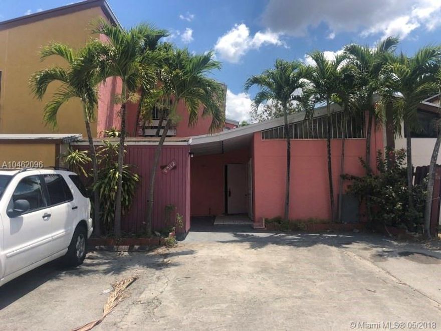 Enjoy living in this 2-story townhome ready for your designer ideas. Appreciate the privacy of having 2 bedrooms on the second floor and 2 bedrooms on the first floor. Spacious living area for a large screen TV to watch your favorite sports or movies. Spend summer afternoons and evenings in your private patio relaxing or entertaining. This home is conveniently located near shopping, dining, entertainment venues, schools and highways.