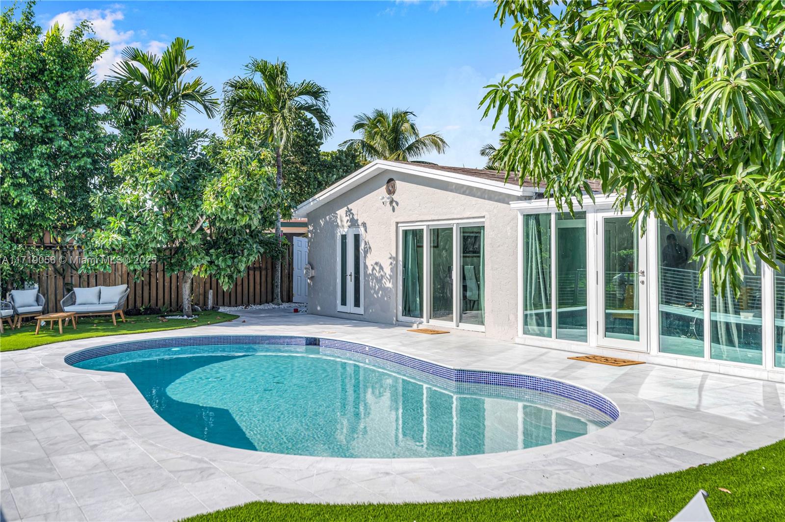 AVON ISLES - Residential