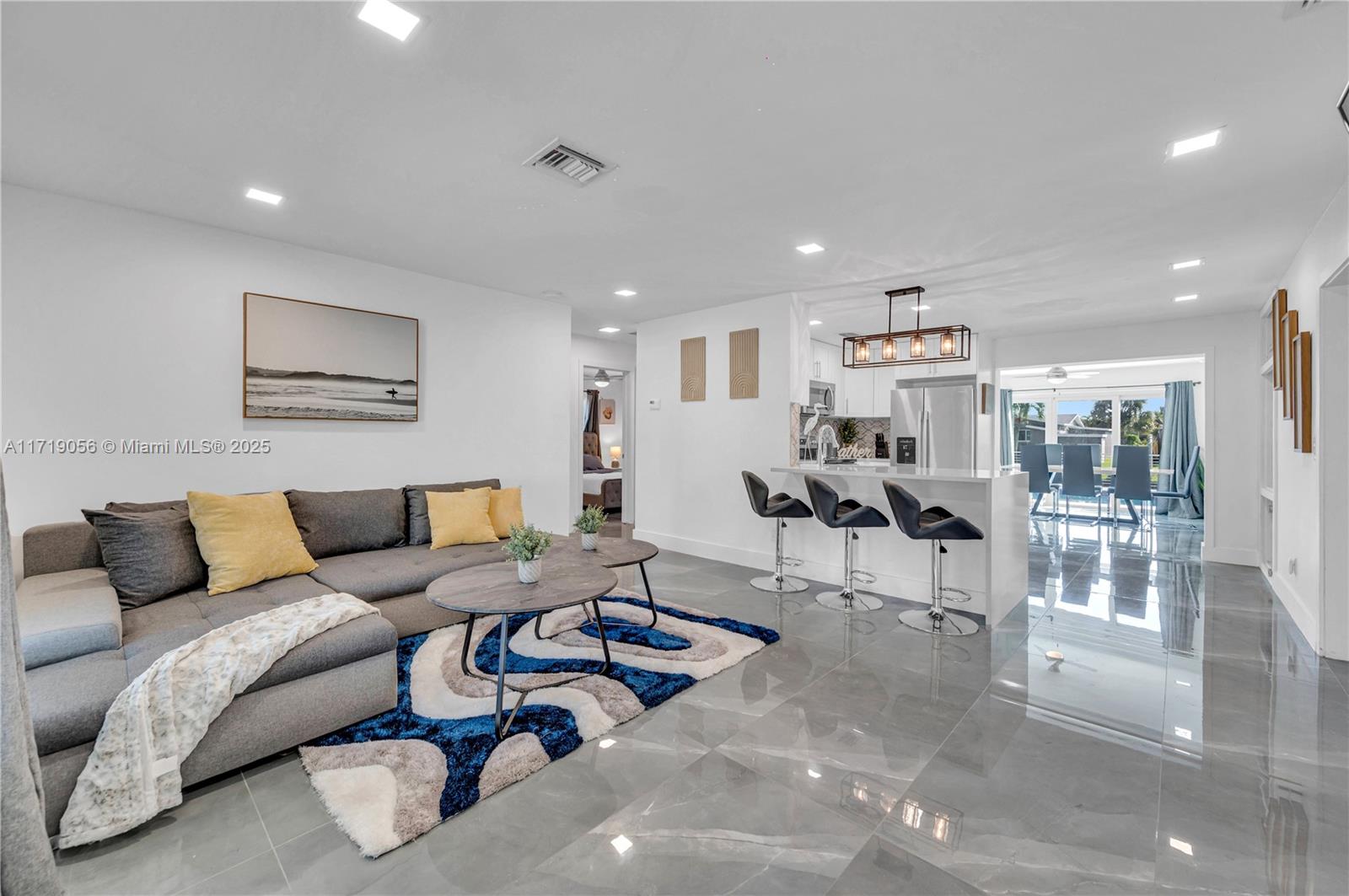 AVON ISLES - Residential