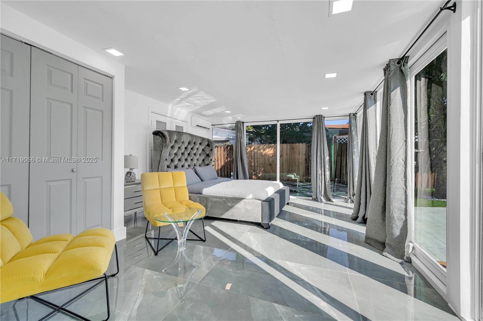 AVON ISLES - Residential