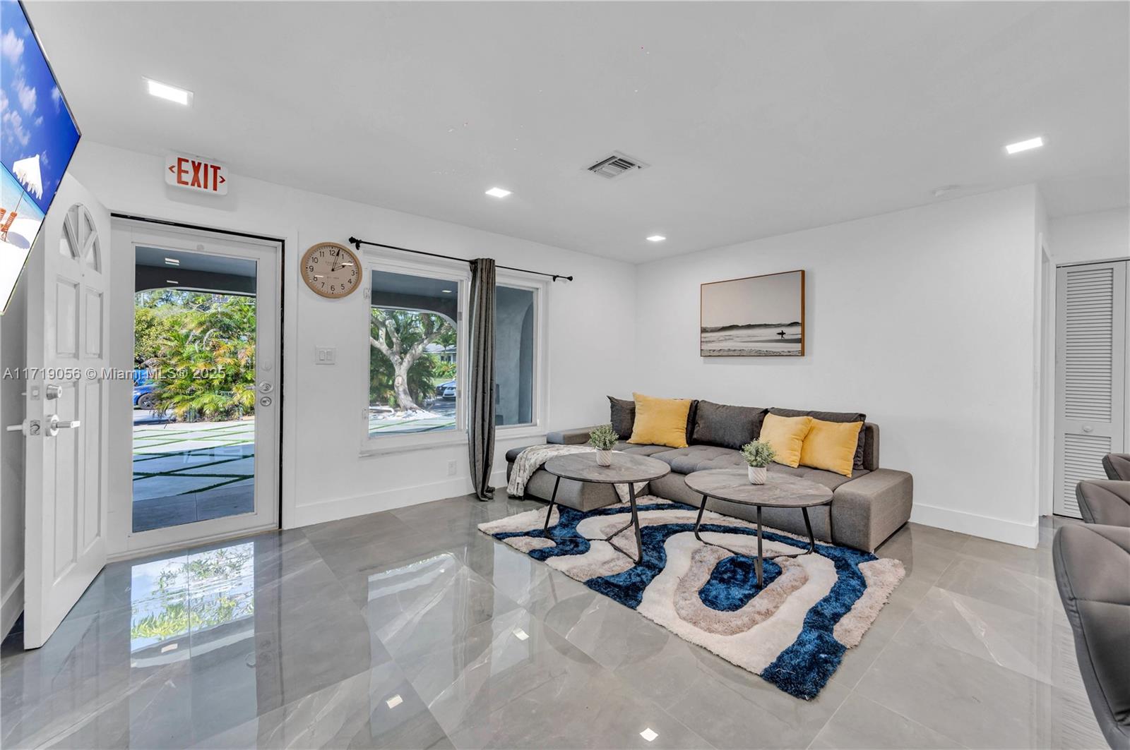 AVON ISLES - Residential