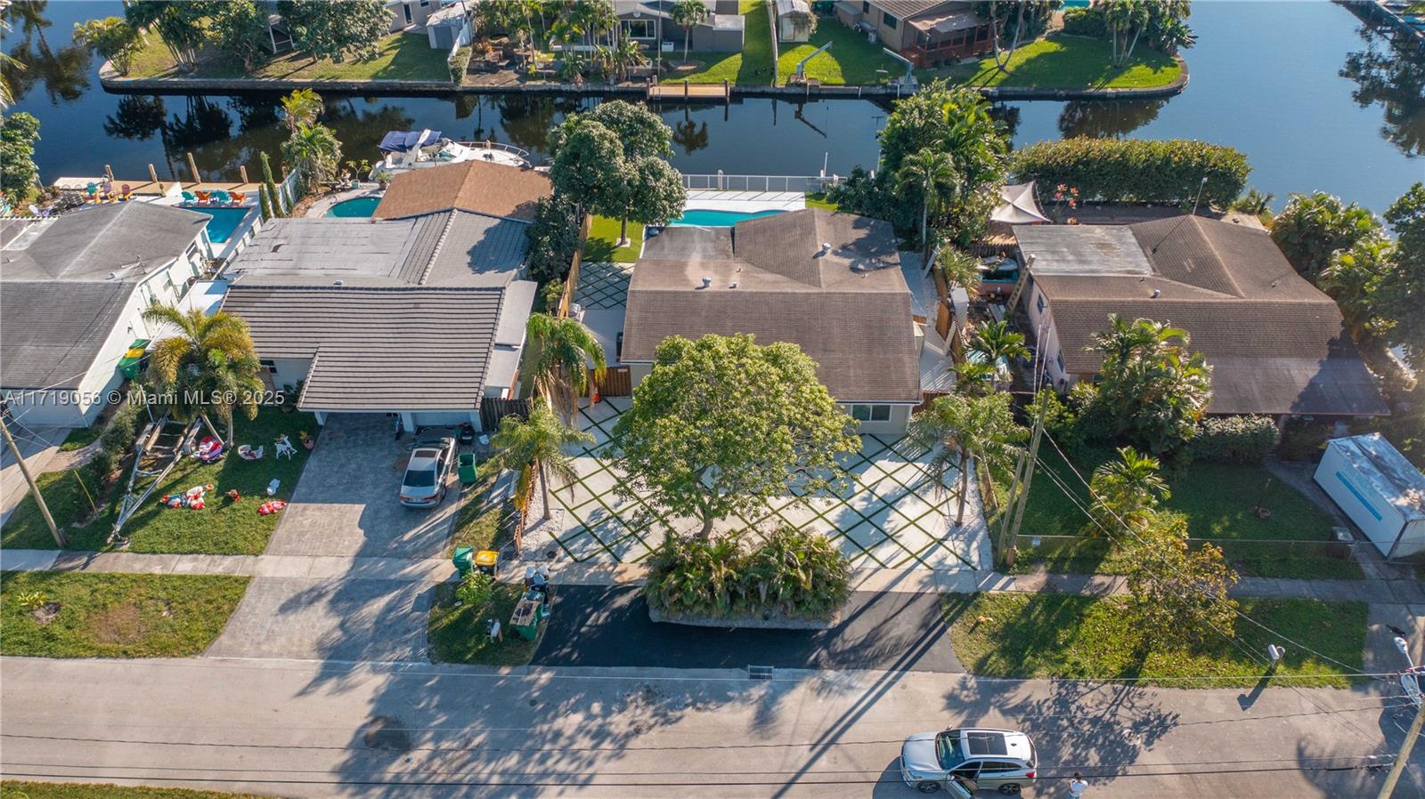 AVON ISLES - Residential