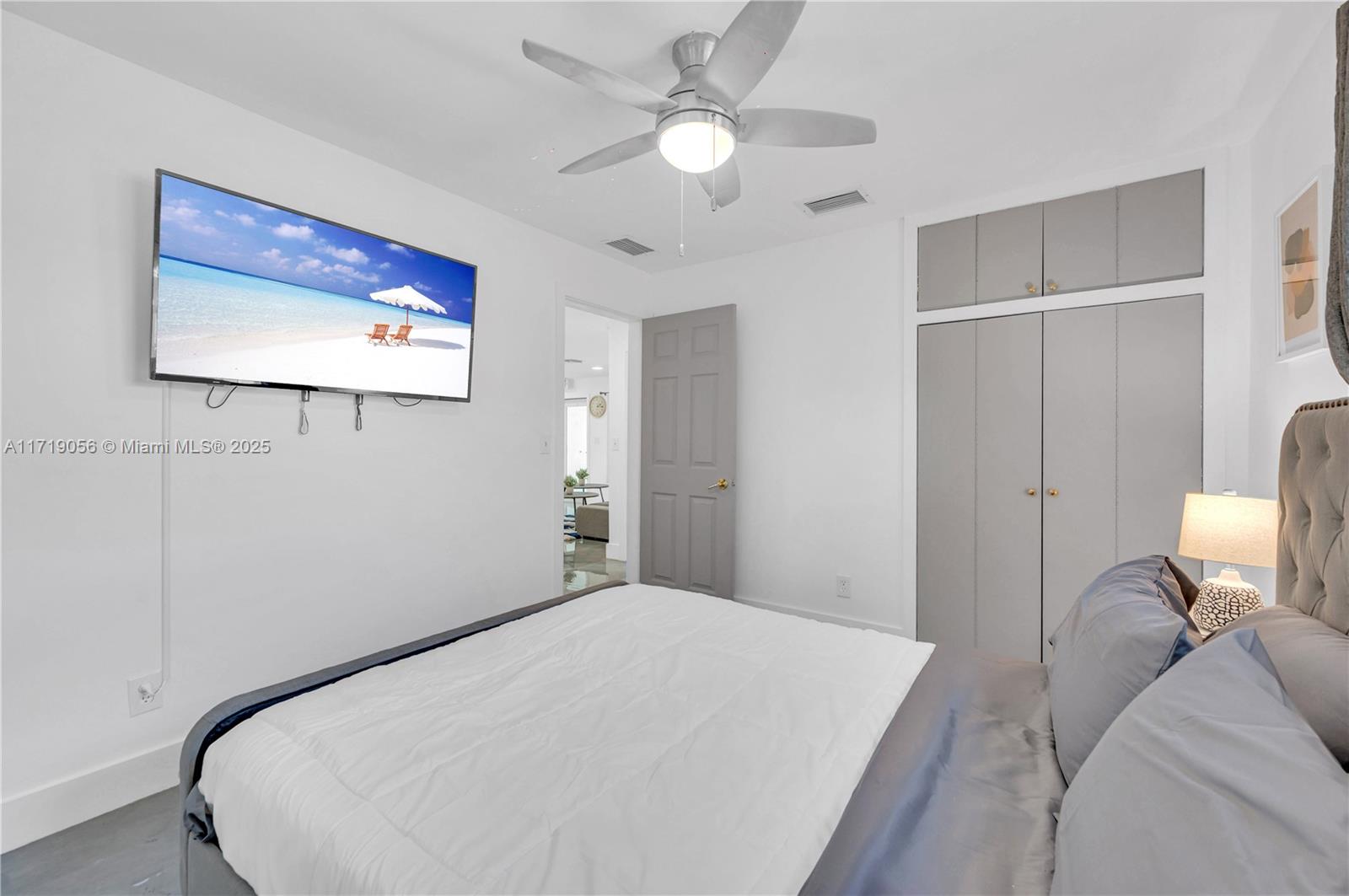 AVON ISLES - Residential