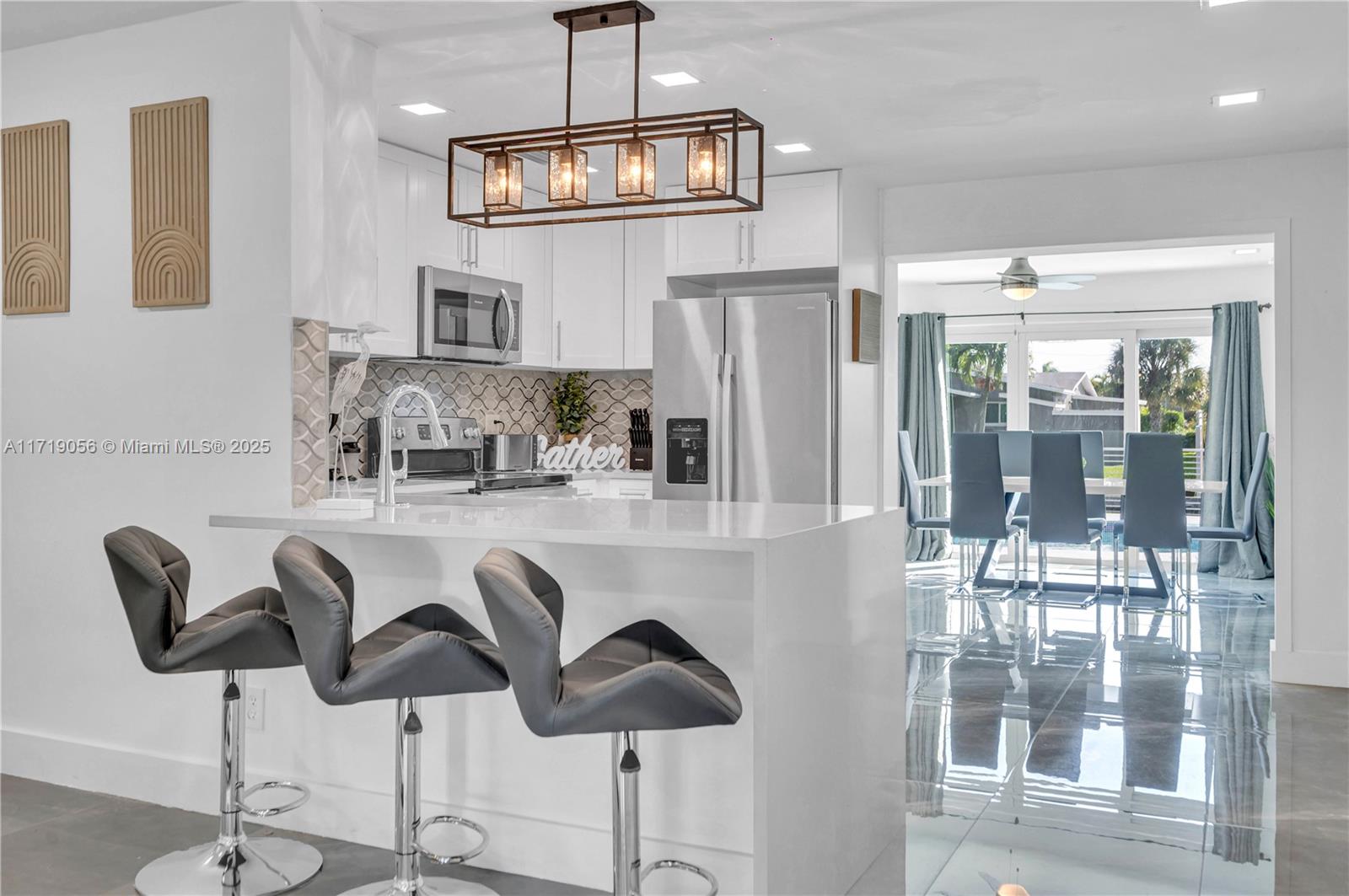 AVON ISLES - Residential
