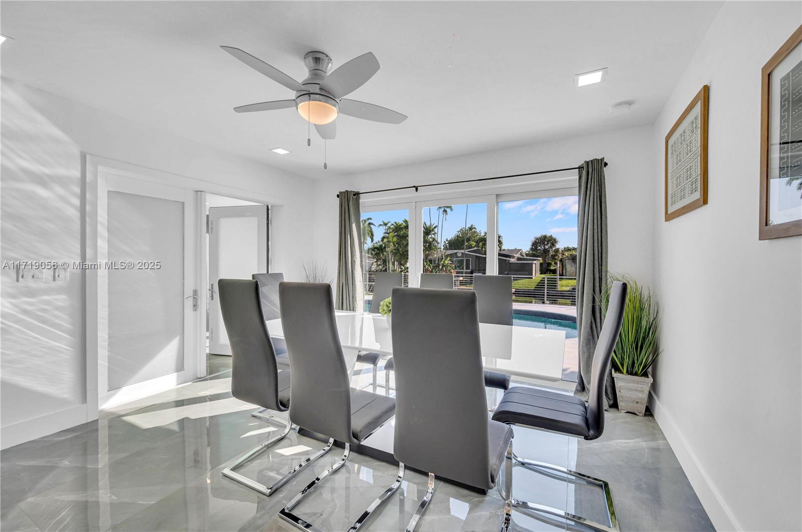 AVON ISLES - Residential