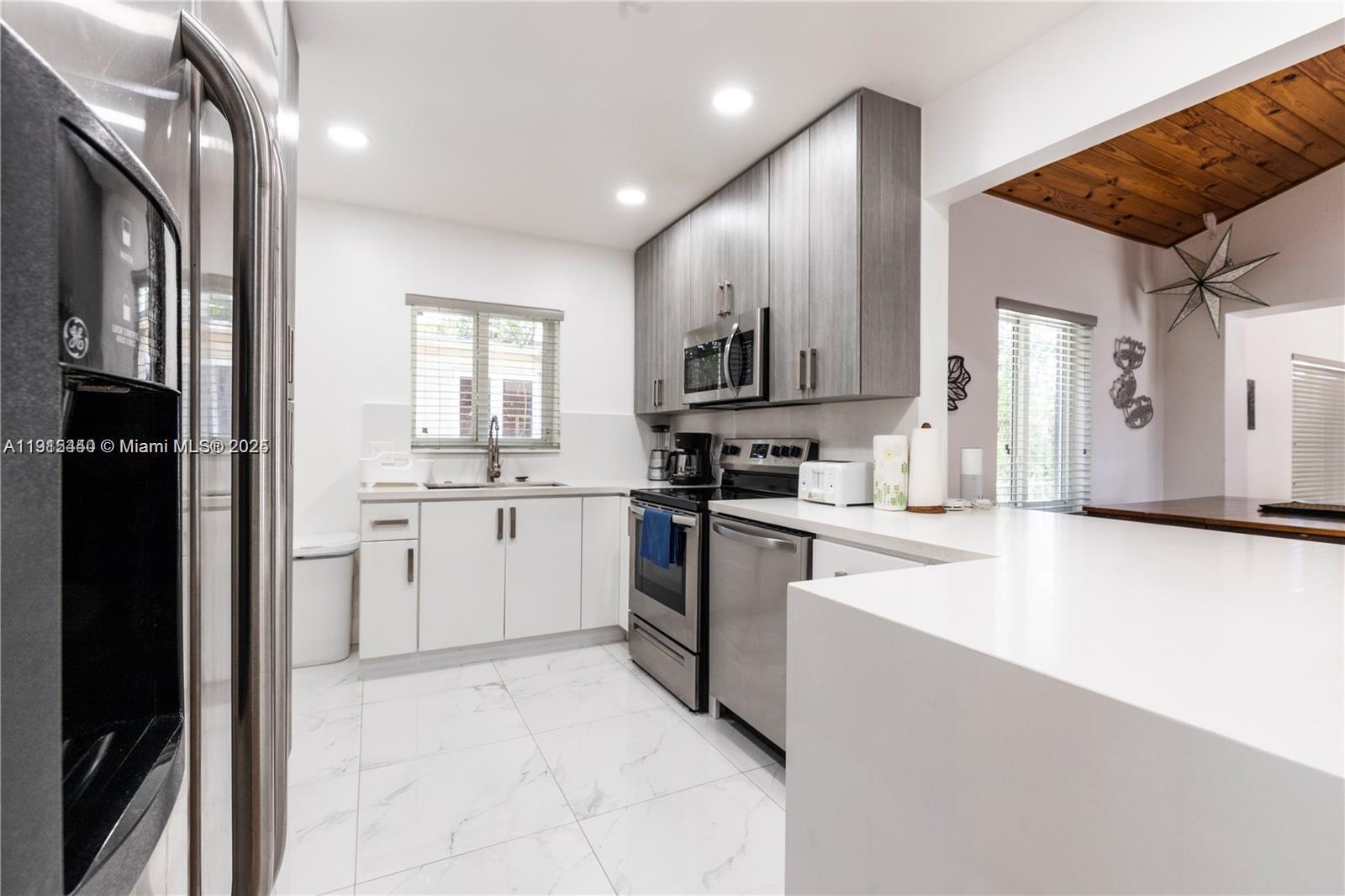 SHORECREST - Residential