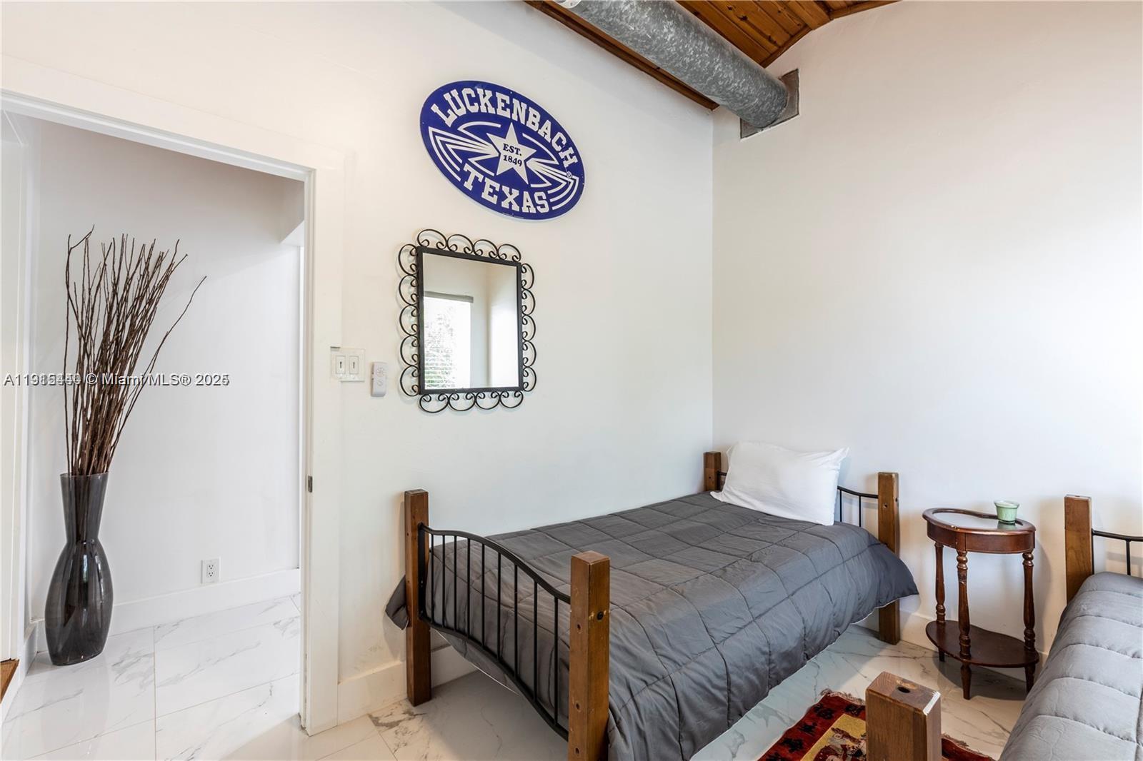 SHORECREST - Residential