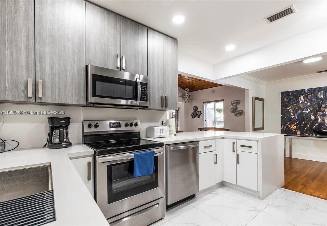 SHORECREST - Residential