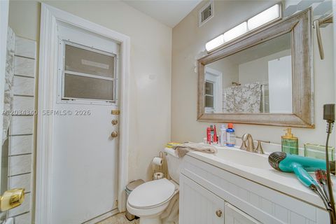 Tiny photo for 11331 SW 176 th St, Miami, FL 33157 (MLS # A12034340)