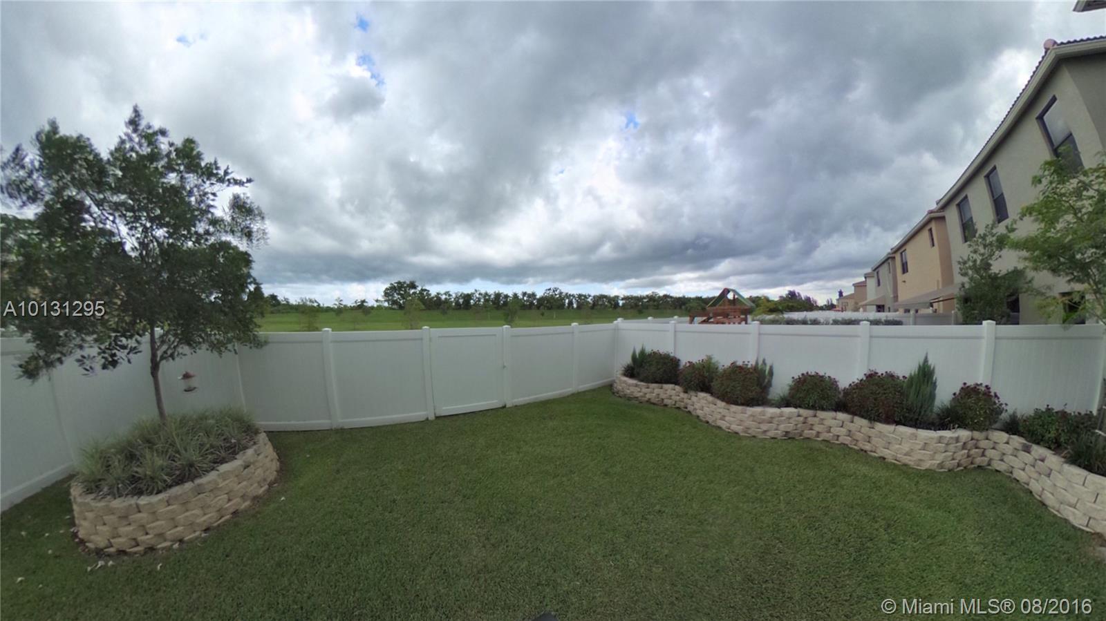 Champion Lakes - Residential