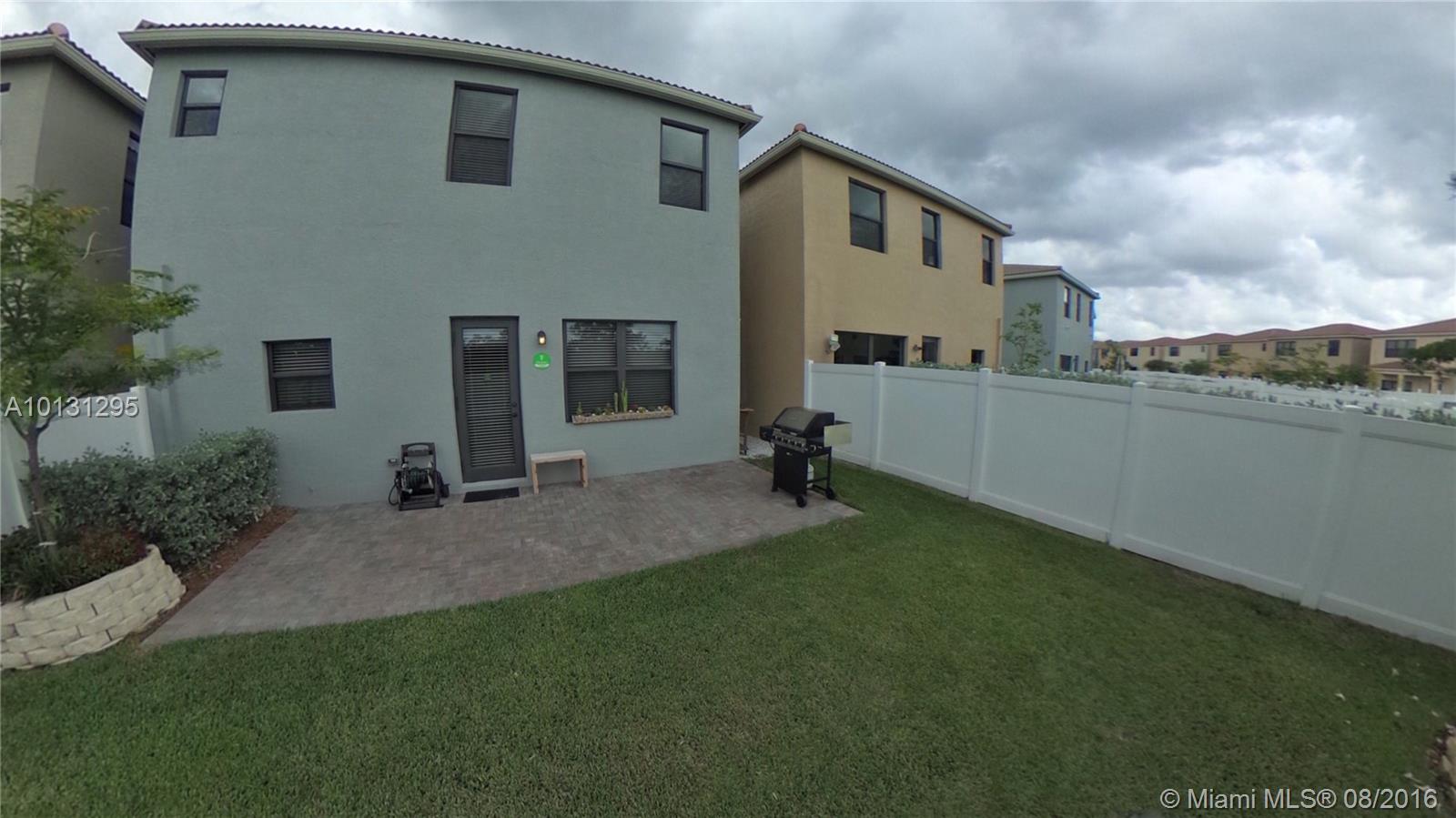 Champion Lakes - Residential