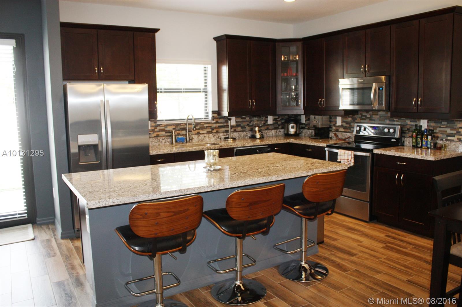 Champion Lakes - Residential