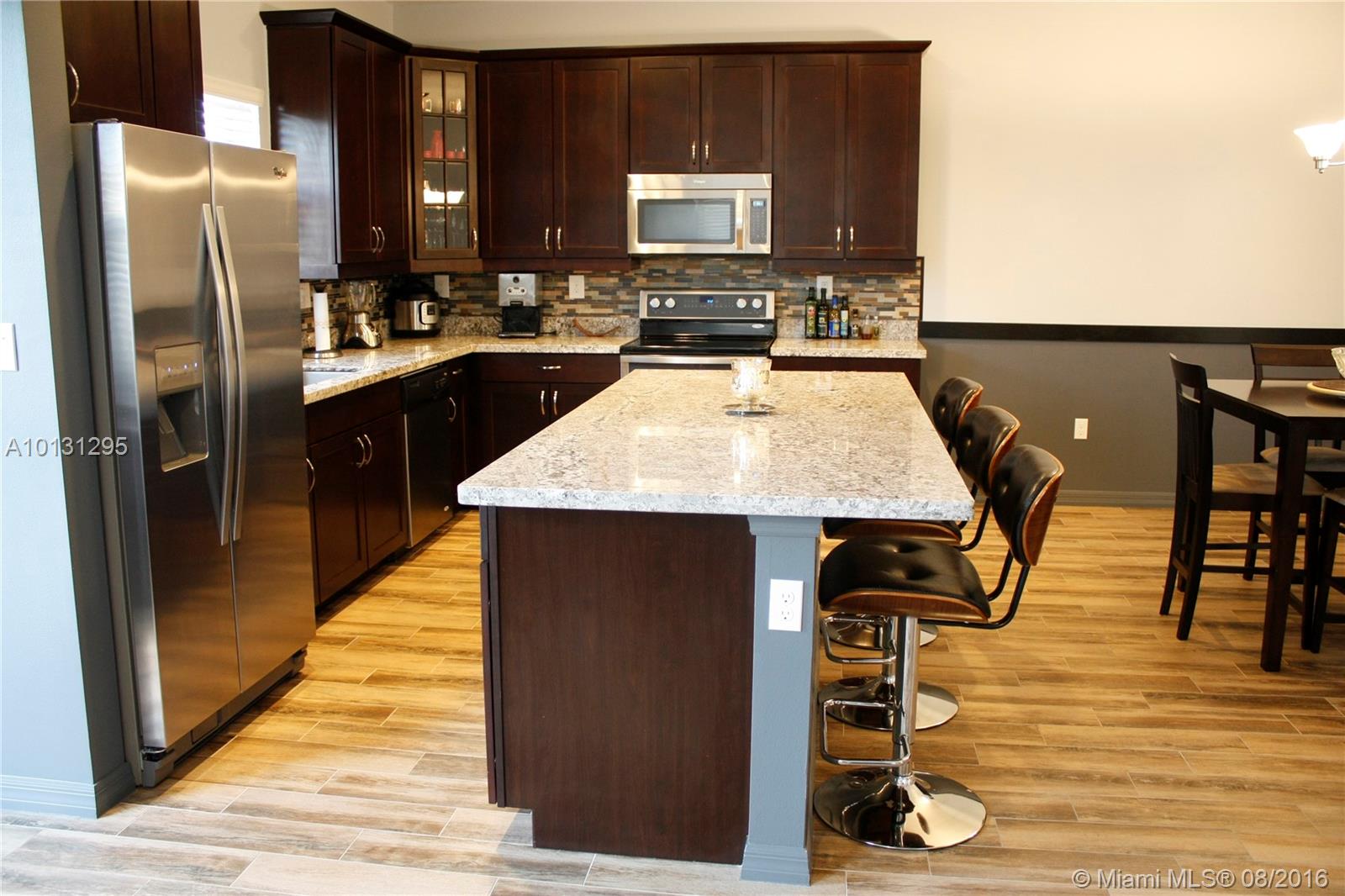 Champion Lakes - Residential