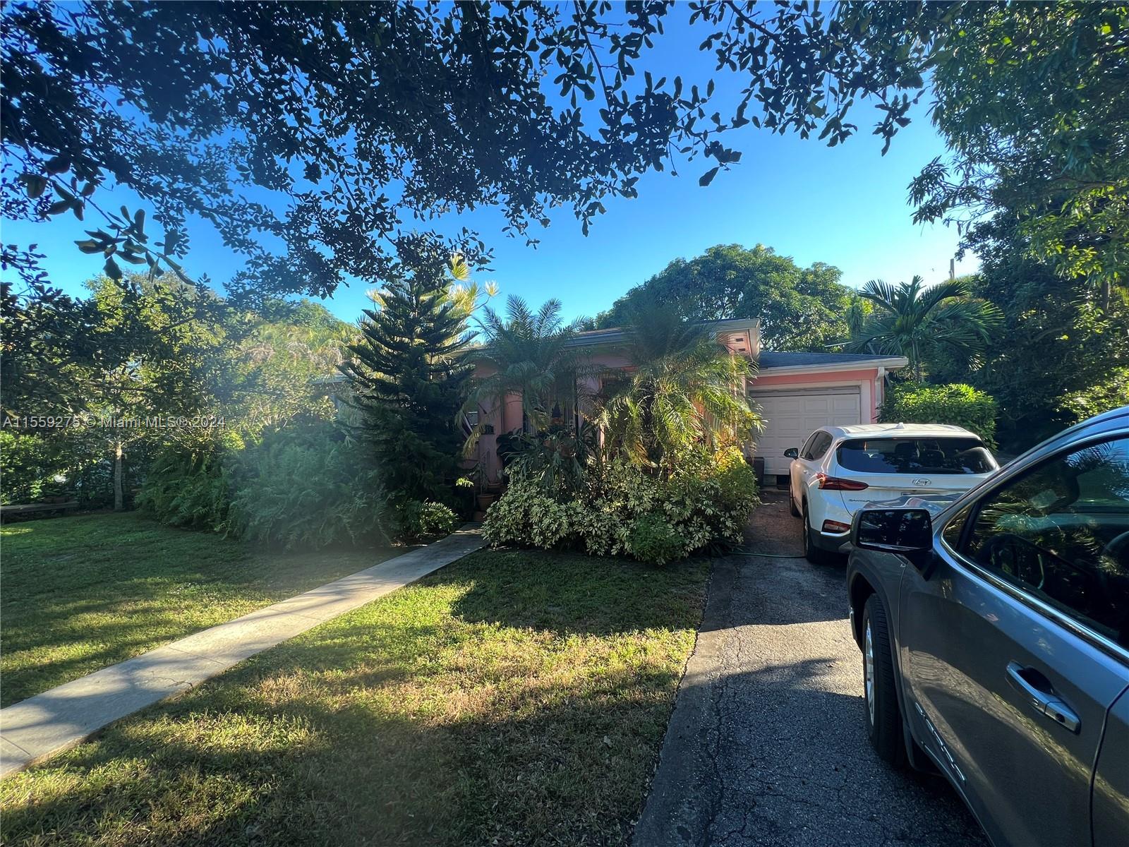 Property for Sale at 6556 Sw 78th Ter, South Miami, Miami-Dade County, Florida - Bedrooms: 3 
Bathrooms: 1  - $750,000
