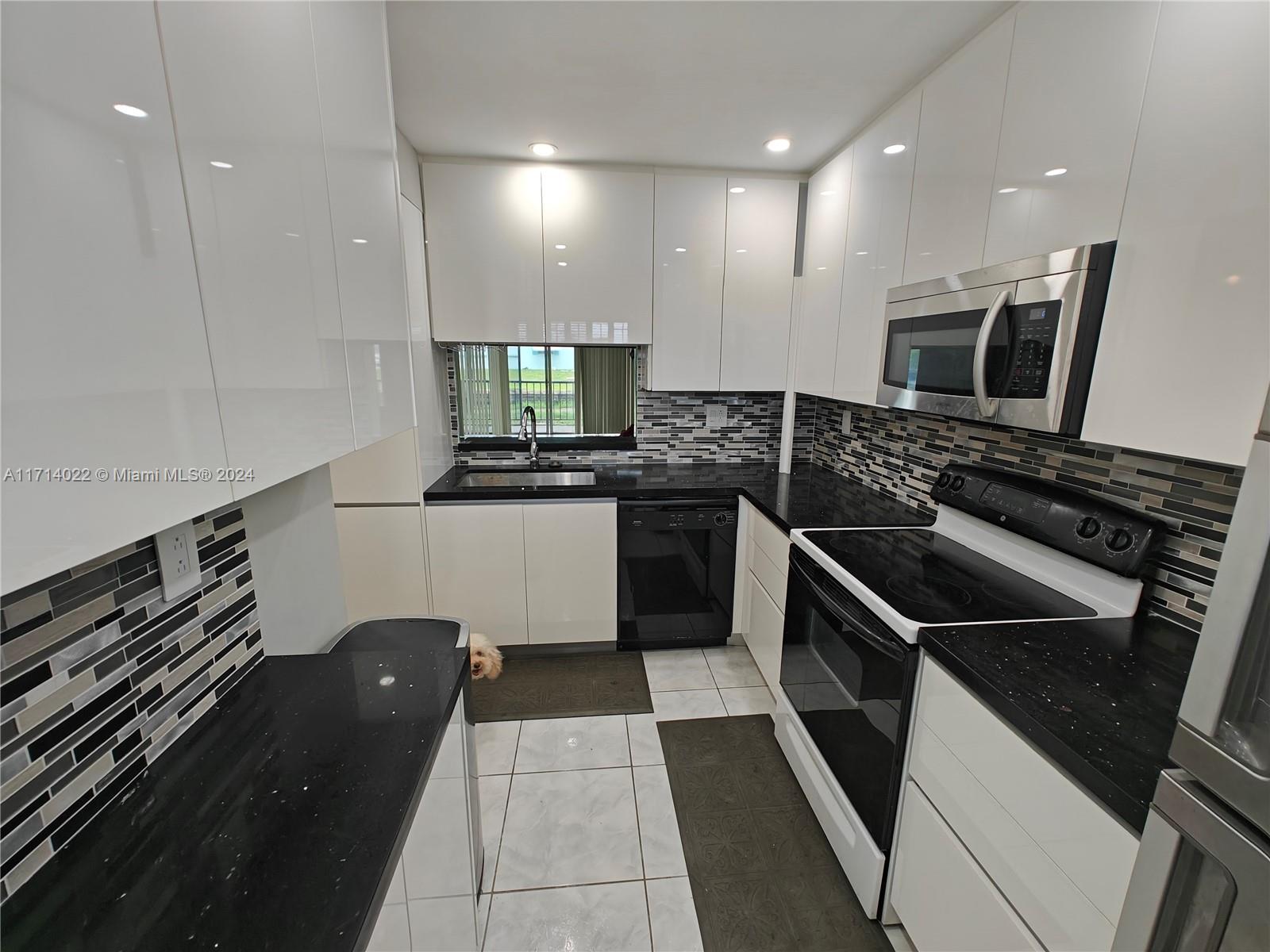 WATERFORD POINT CONDO - Residential