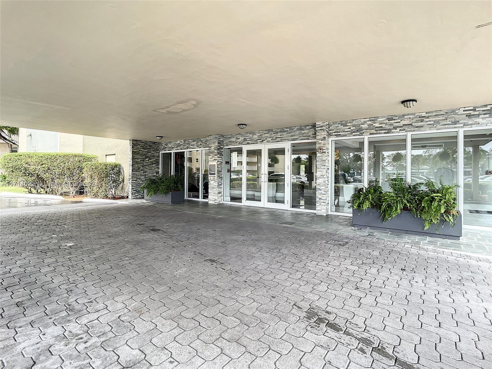 WATERFORD POINT CONDO - Residential