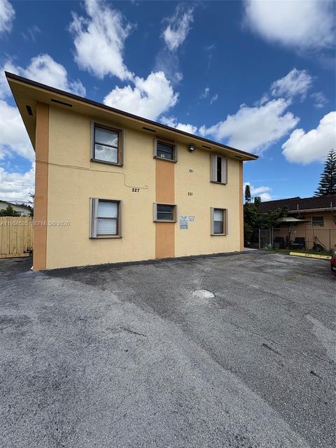 227 E 7th St 202 Hialeah FL 33010