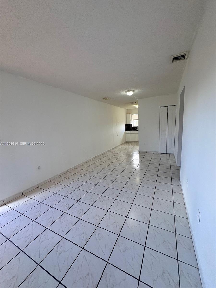 HIALEAH 4TH ADDN - Residential Lease