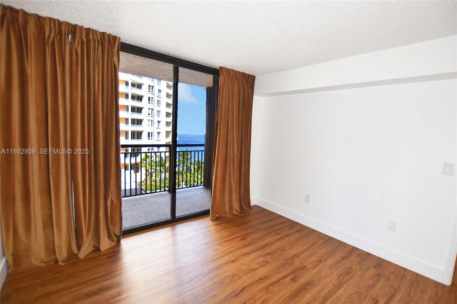 BRICKELL KEY II CONDO - Residential Lease