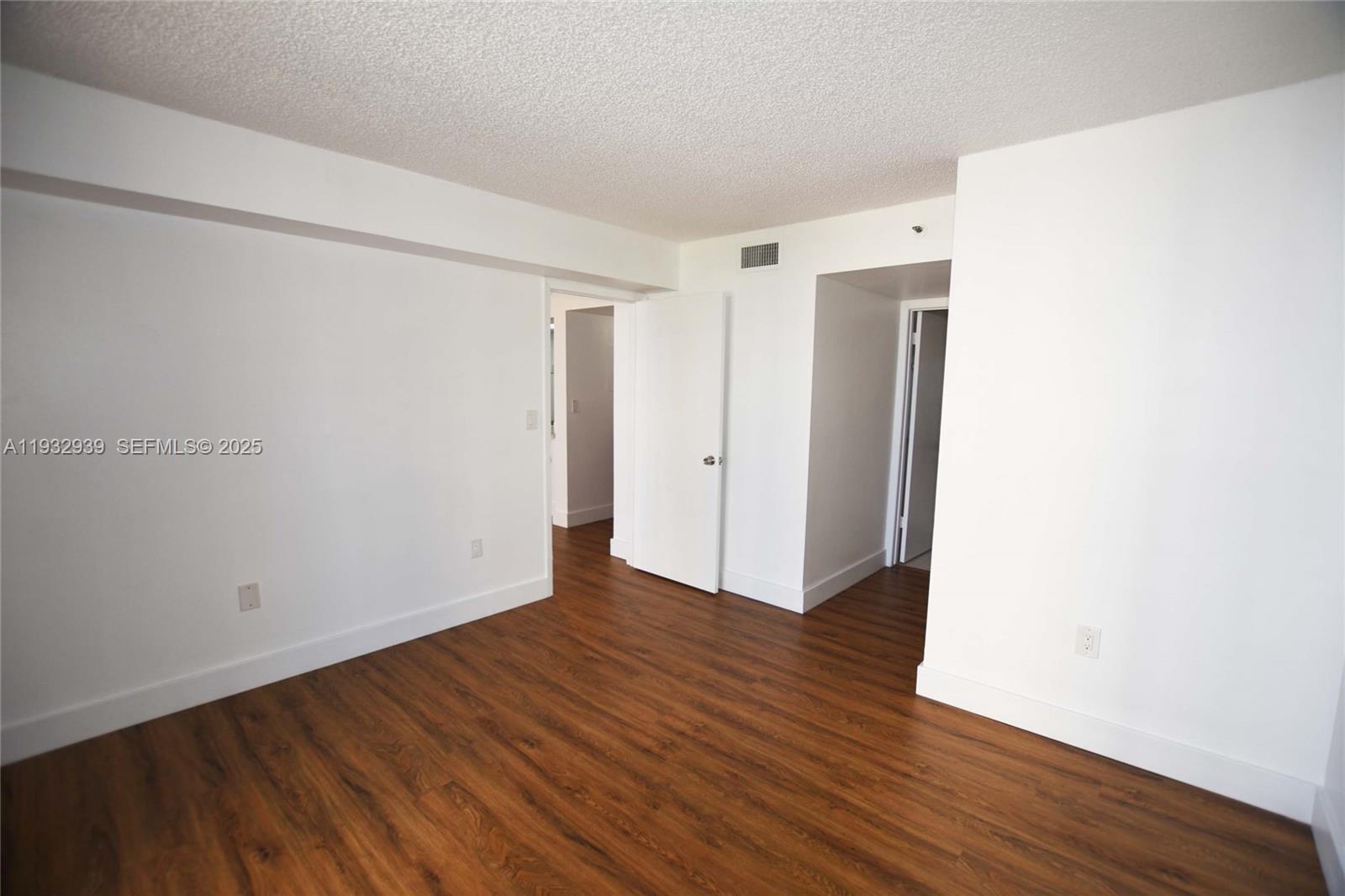 BRICKELL KEY II CONDO - Residential Lease