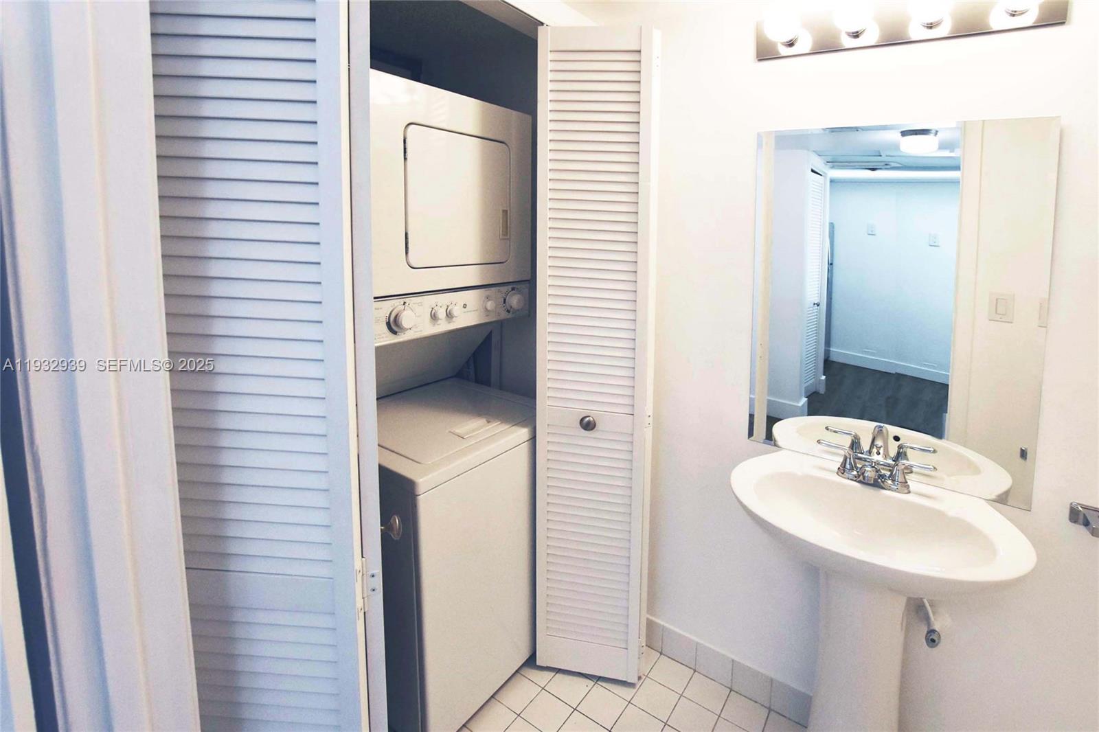 BRICKELL KEY II CONDO - Residential Lease