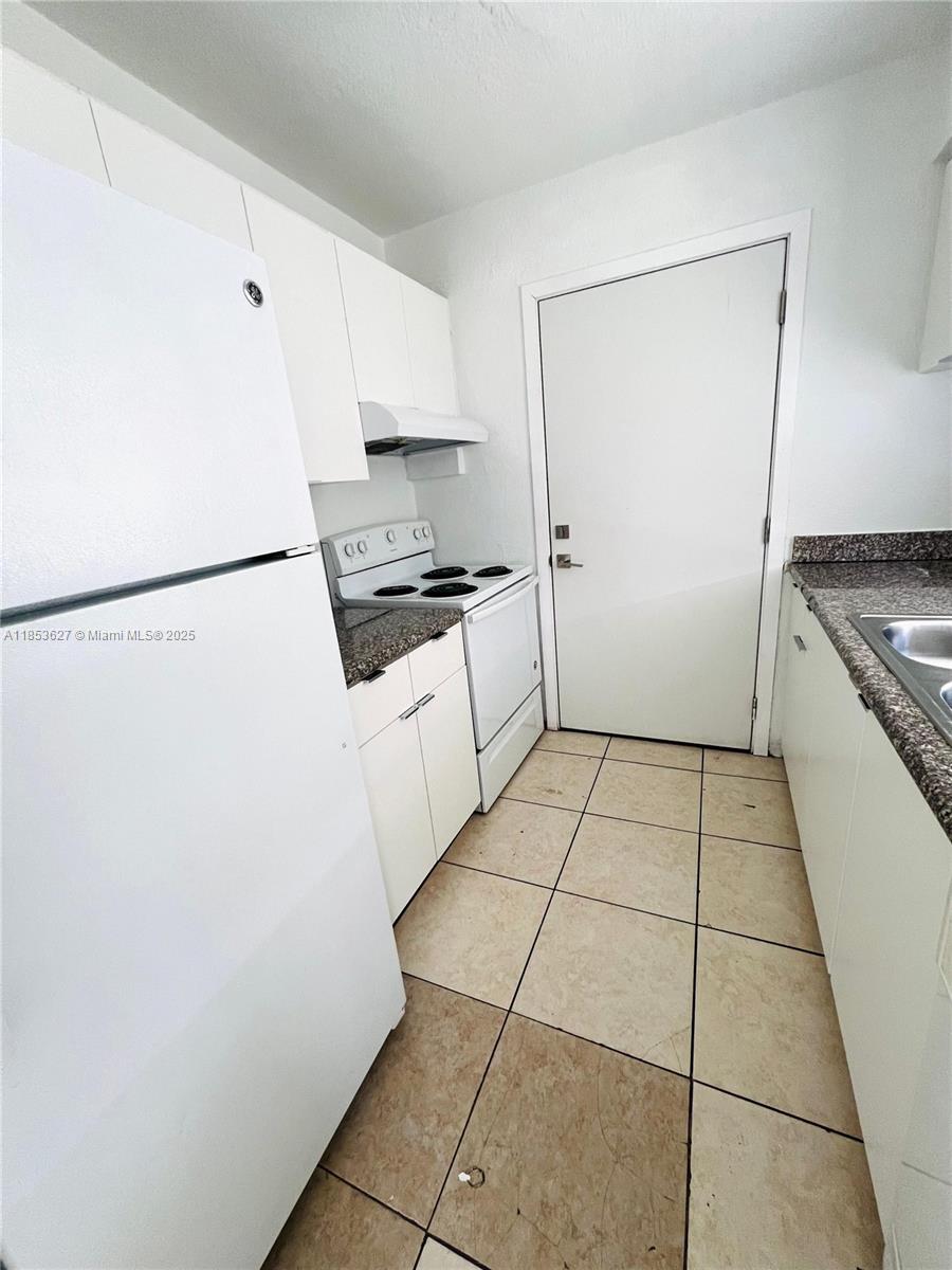 GALLOWOOD CONDO - Residential Lease