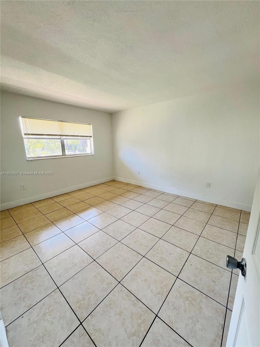 GALLOWOOD CONDO - Residential Lease