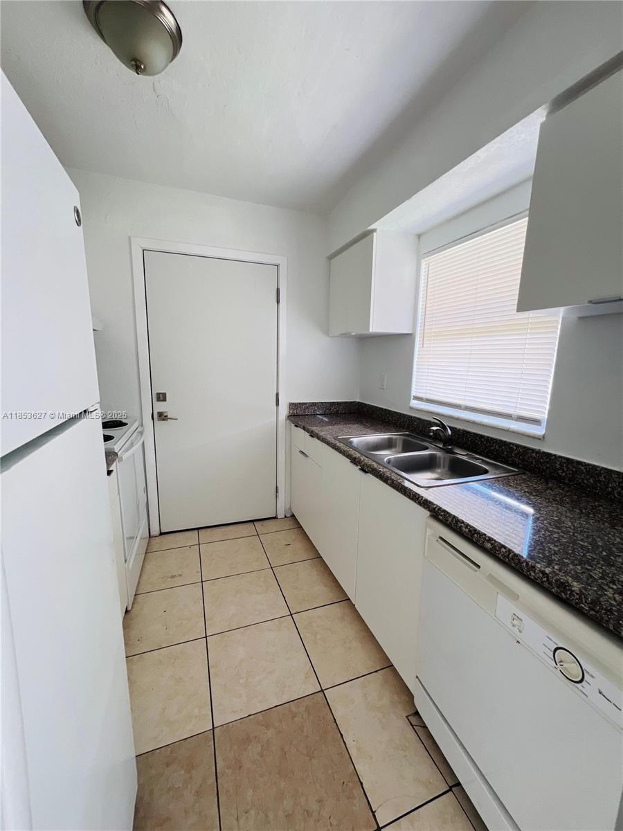 GALLOWOOD CONDO - Residential Lease