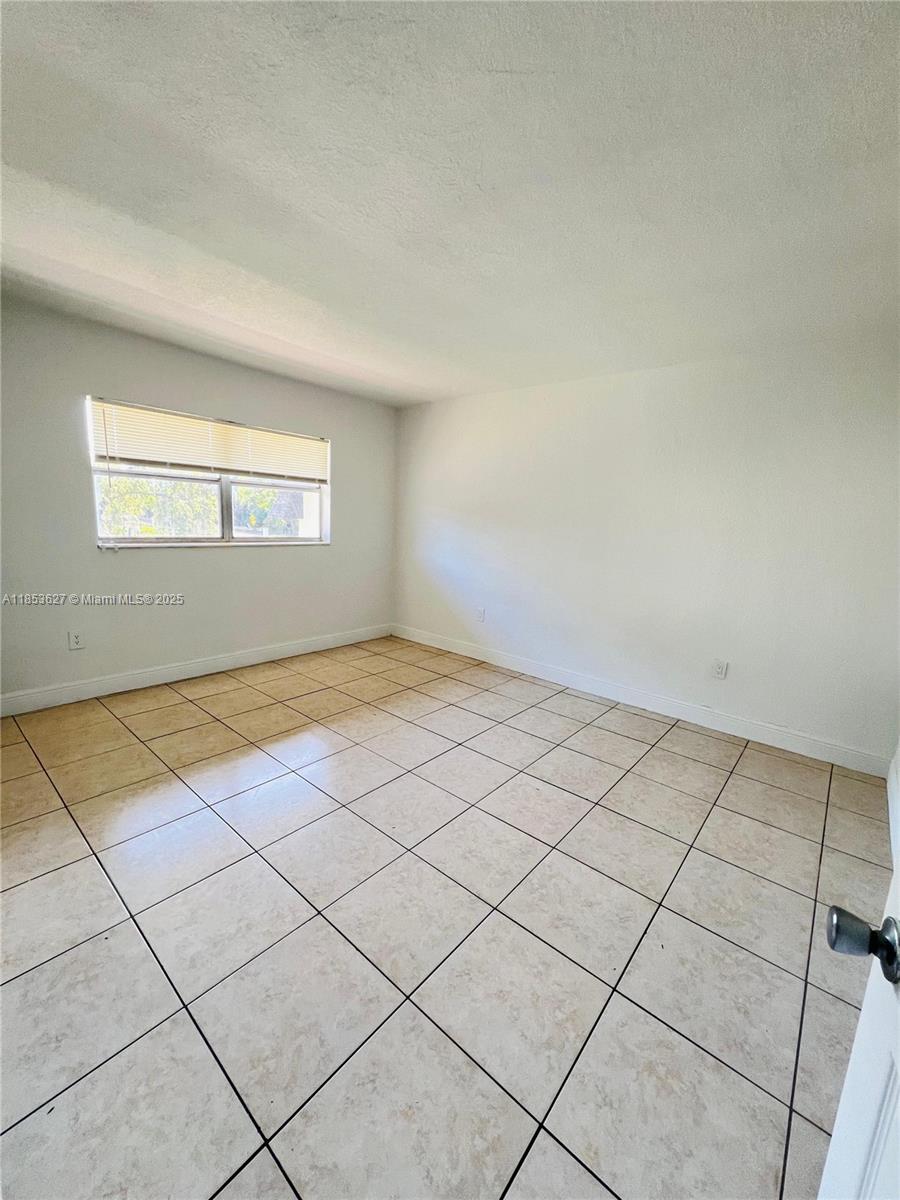 GALLOWOOD CONDO - Residential Lease