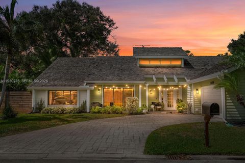 Photo of 10370 SE Jupiter Narrows Dr, Hobe Sound, FL 33455 (MLS # A11930276)