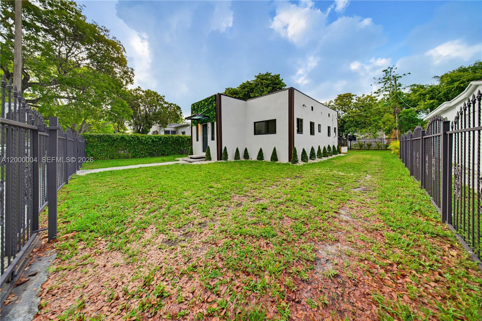 1021 NW 48th St
