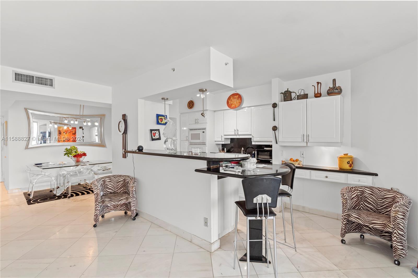 GREEN DIAMOND CONDO - Residential Lease