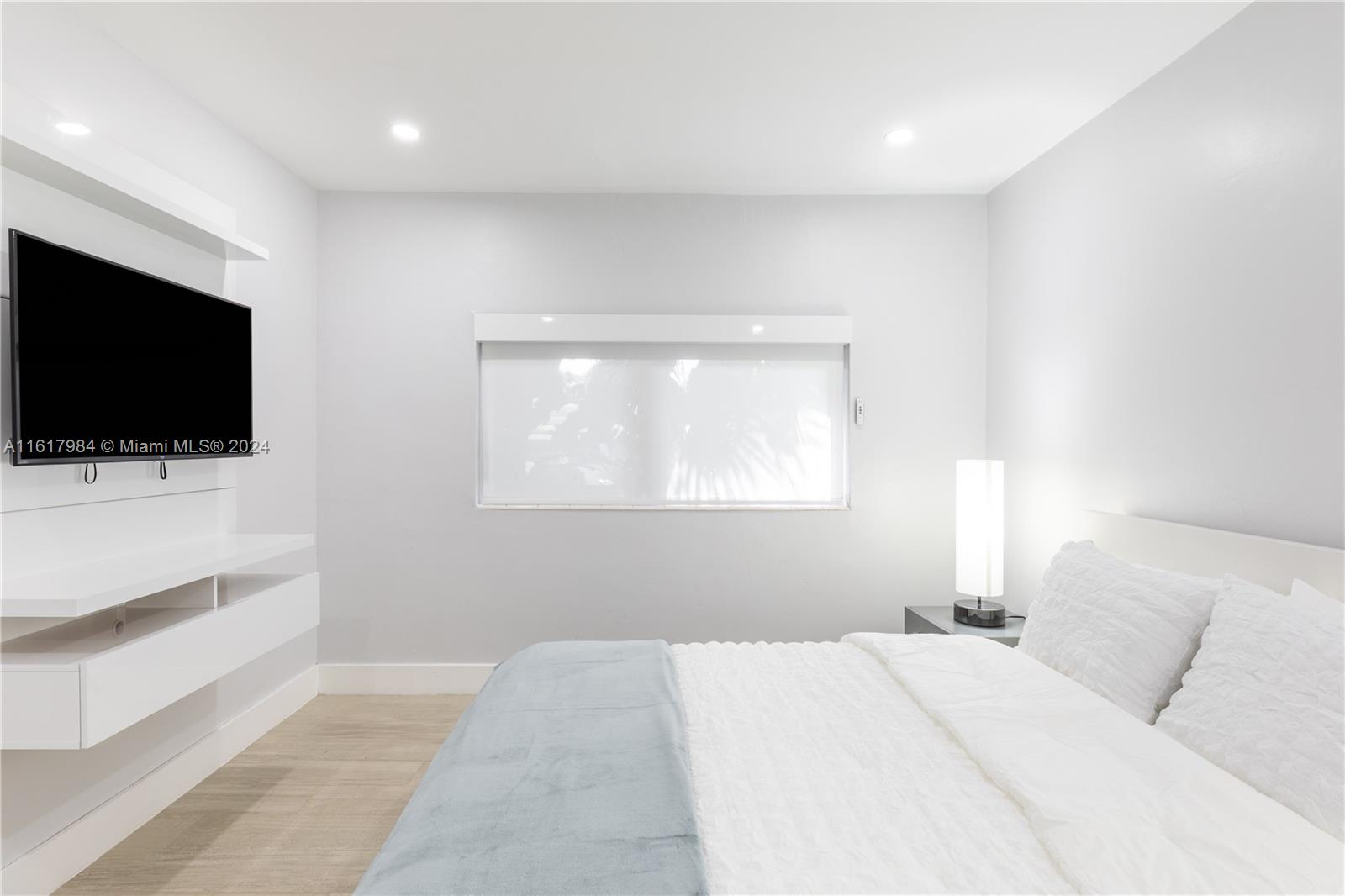 GREYKNOLL ESTATES - Residential Lease