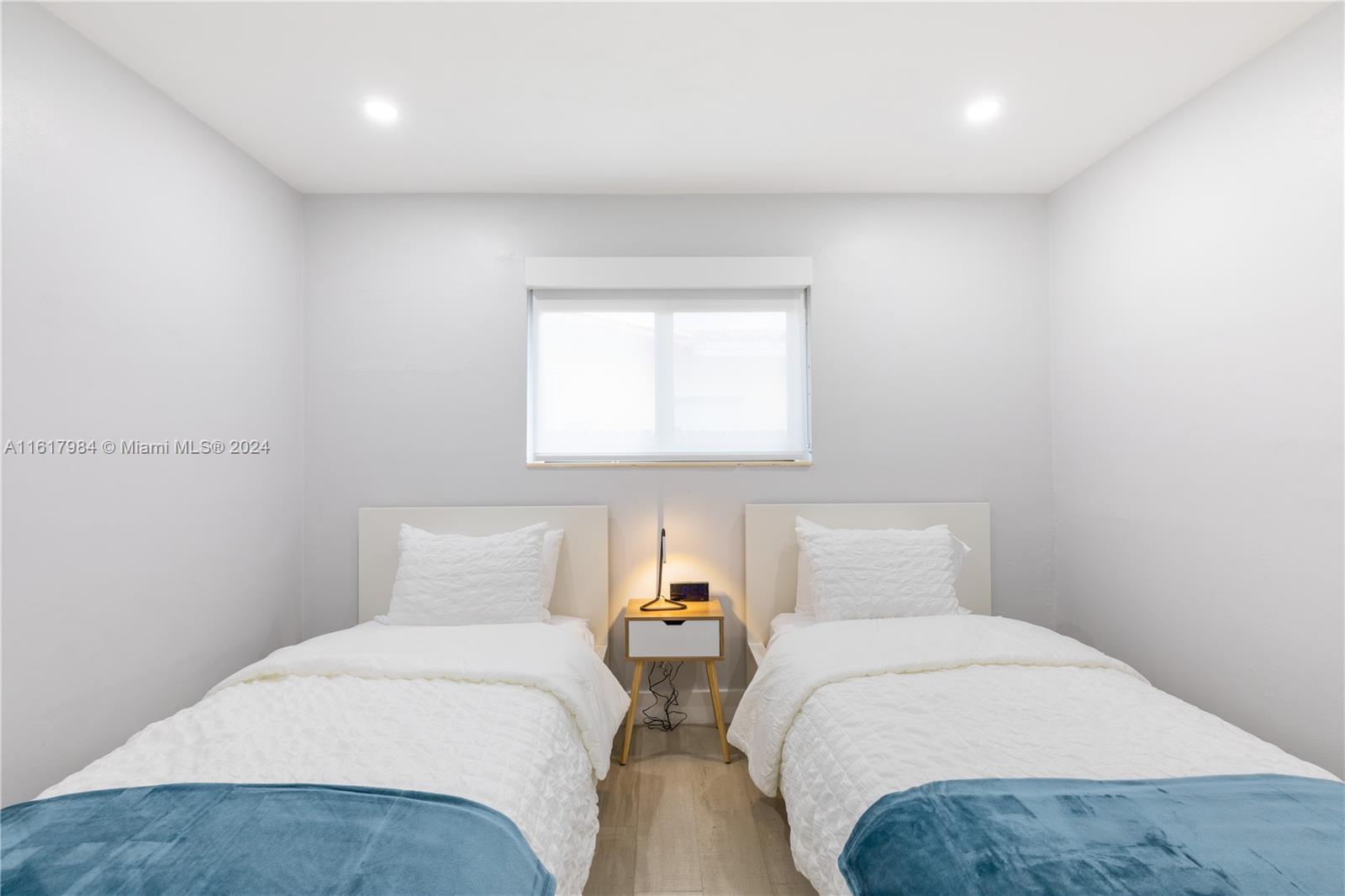 GREYKNOLL ESTATES - Residential Lease