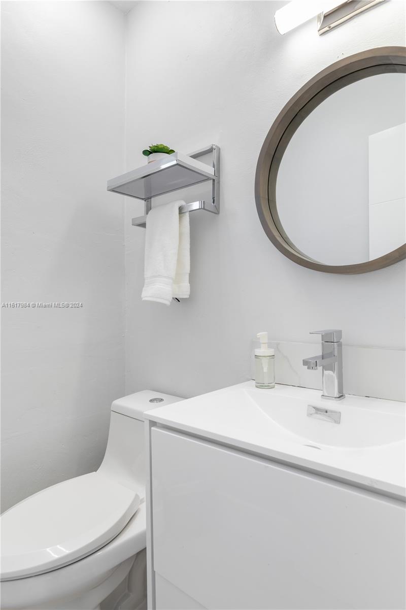 GREYKNOLL ESTATES - Residential Lease