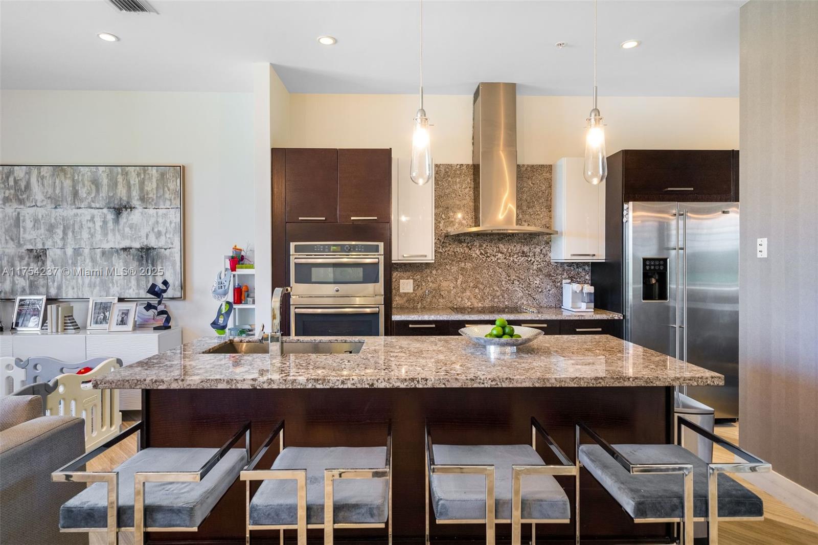 LANDMARK AT DORAL - Residential