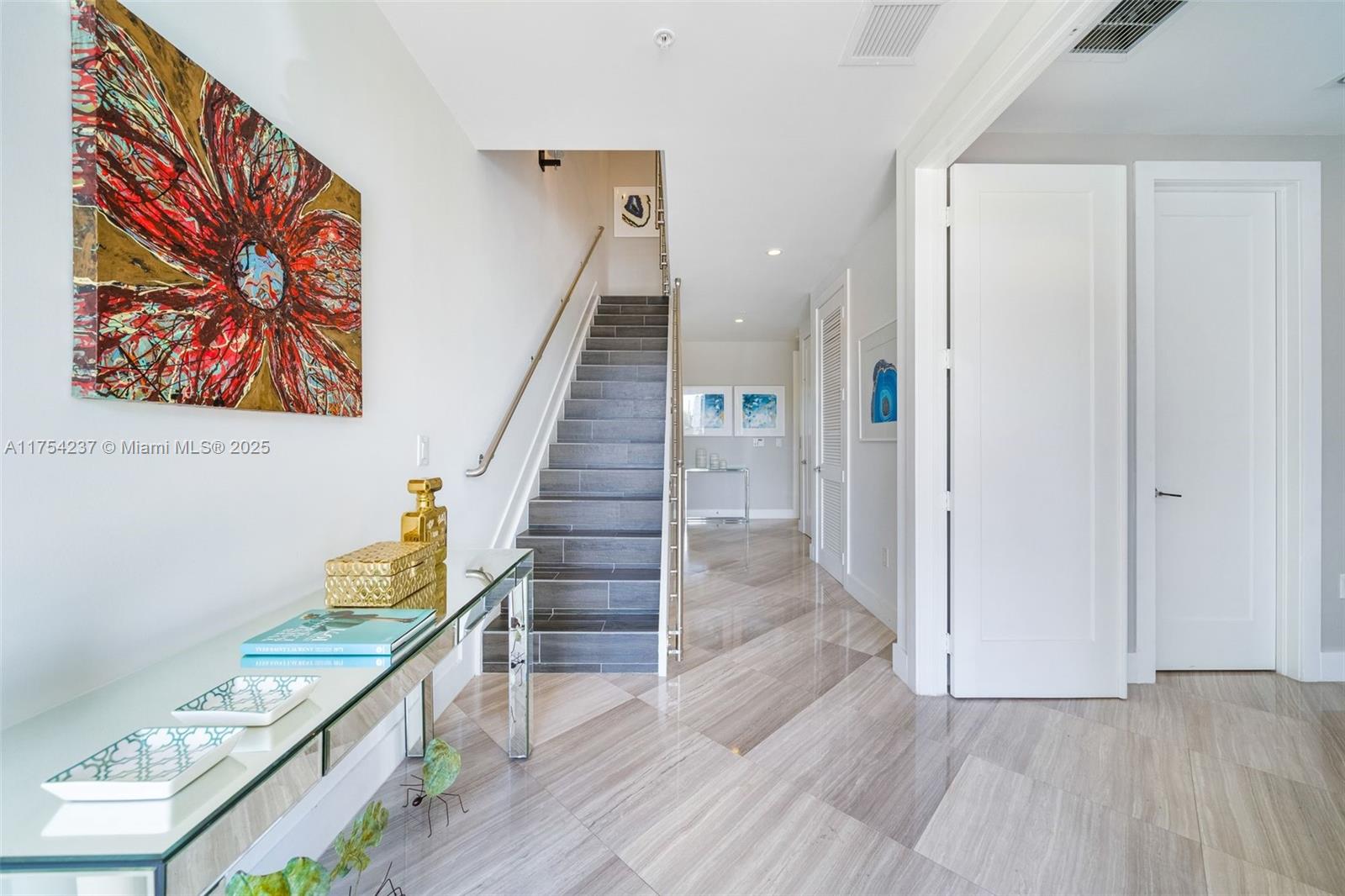 LANDMARK AT DORAL - Residential