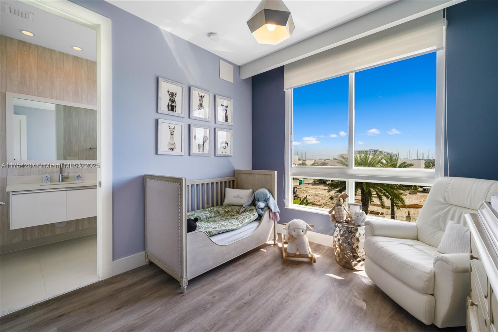 LANDMARK AT DORAL - Residential