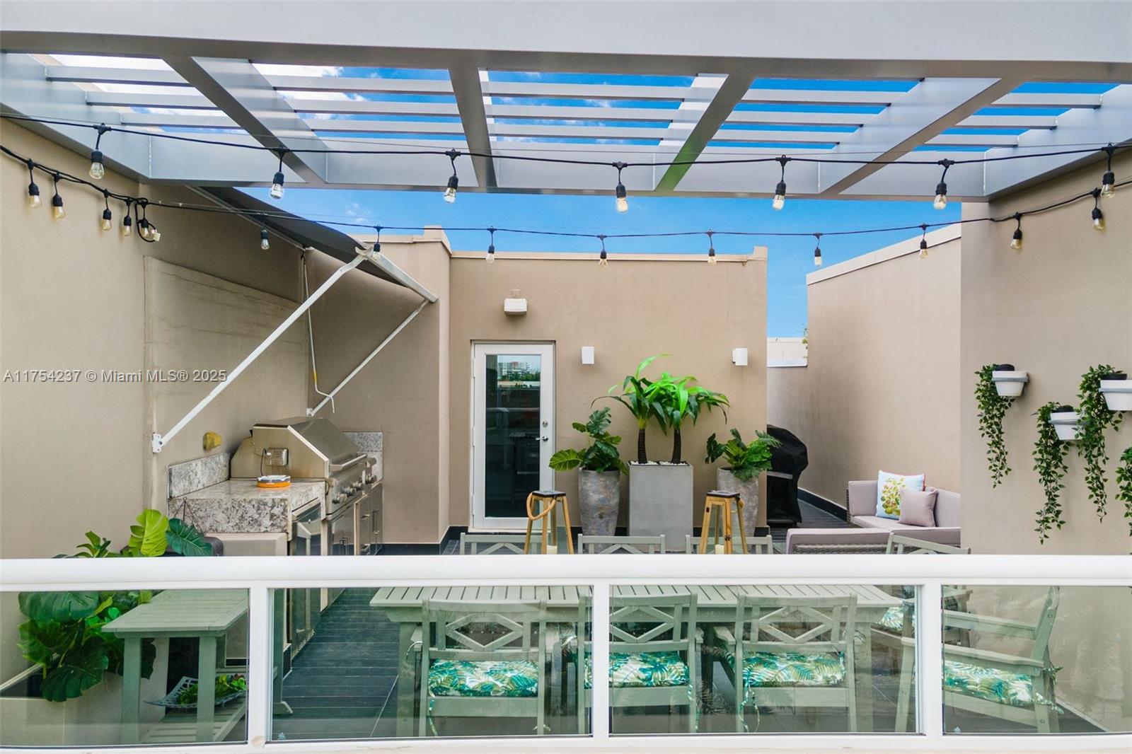 LANDMARK AT DORAL - Residential