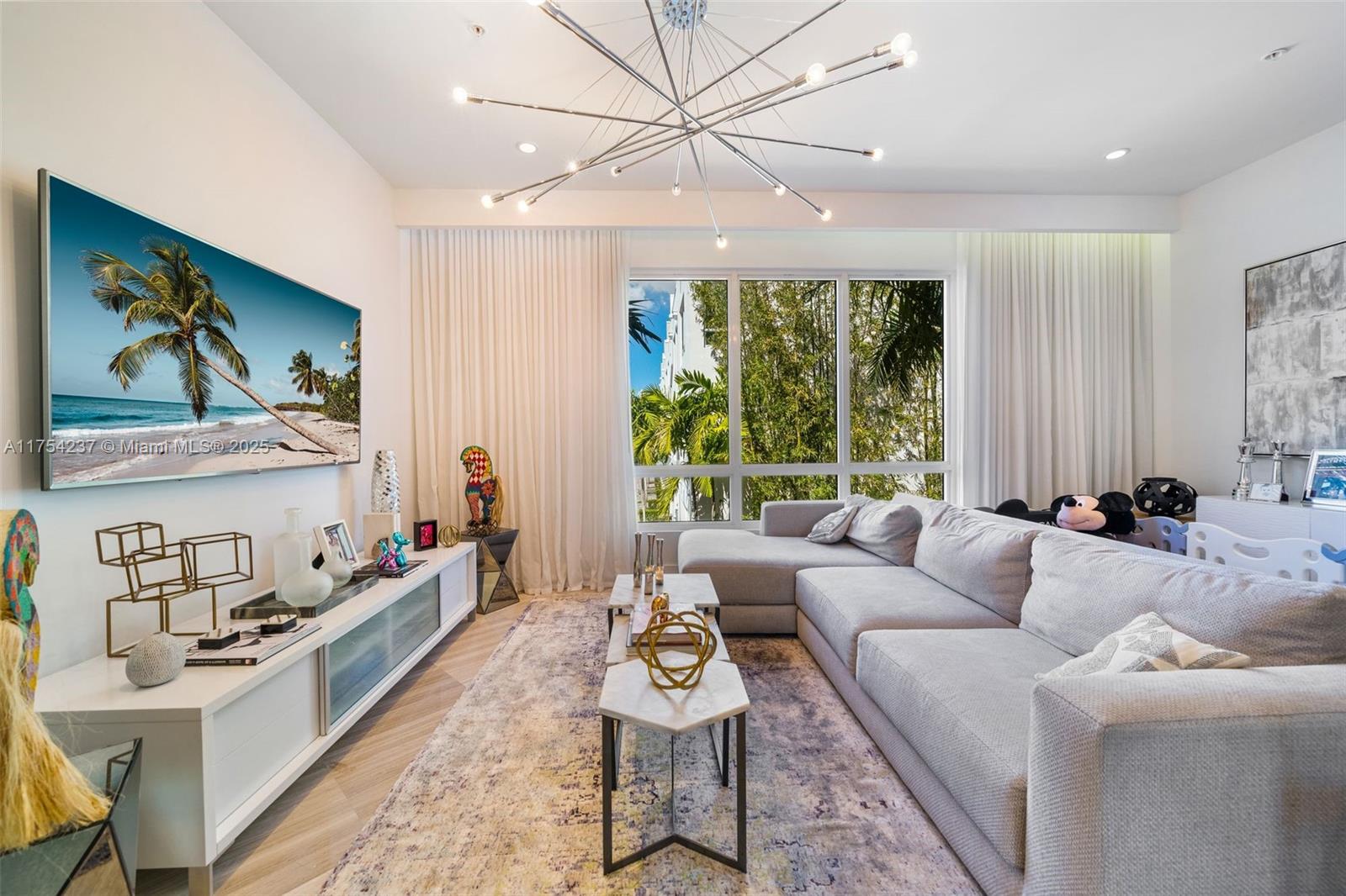 LANDMARK AT DORAL - Residential