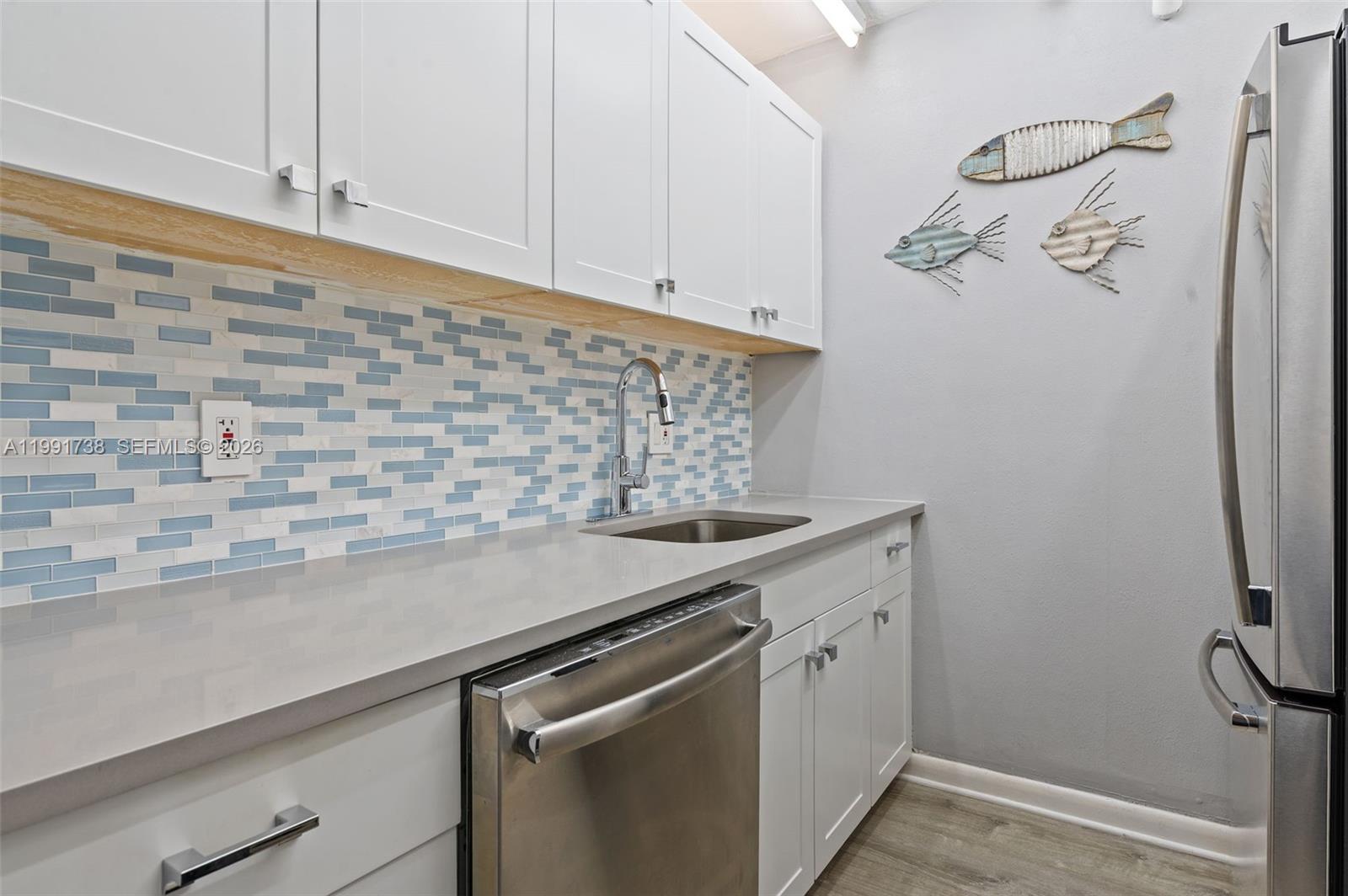 SEASONS CONDO - Residential