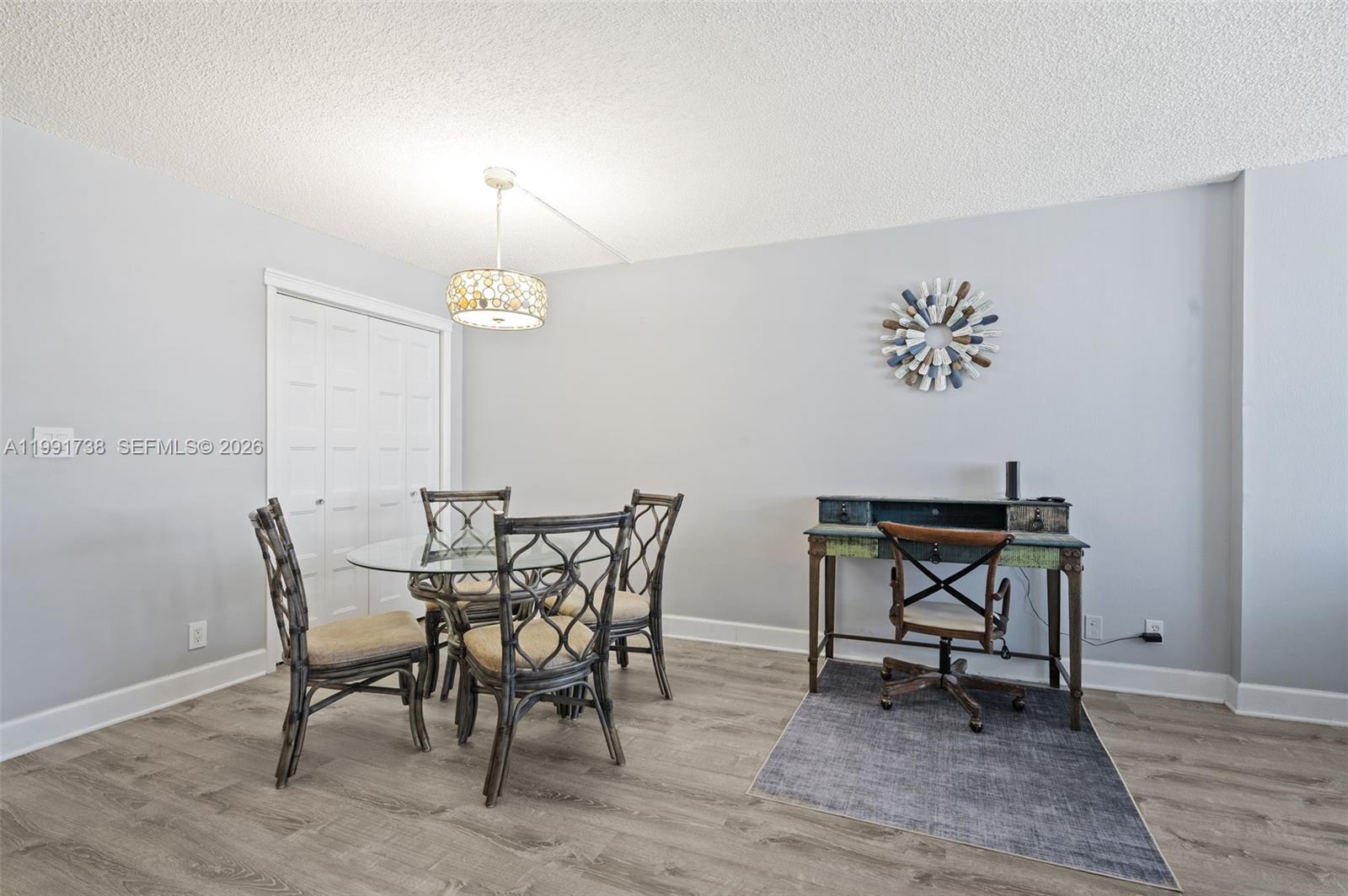 SEASONS CONDO - Residential