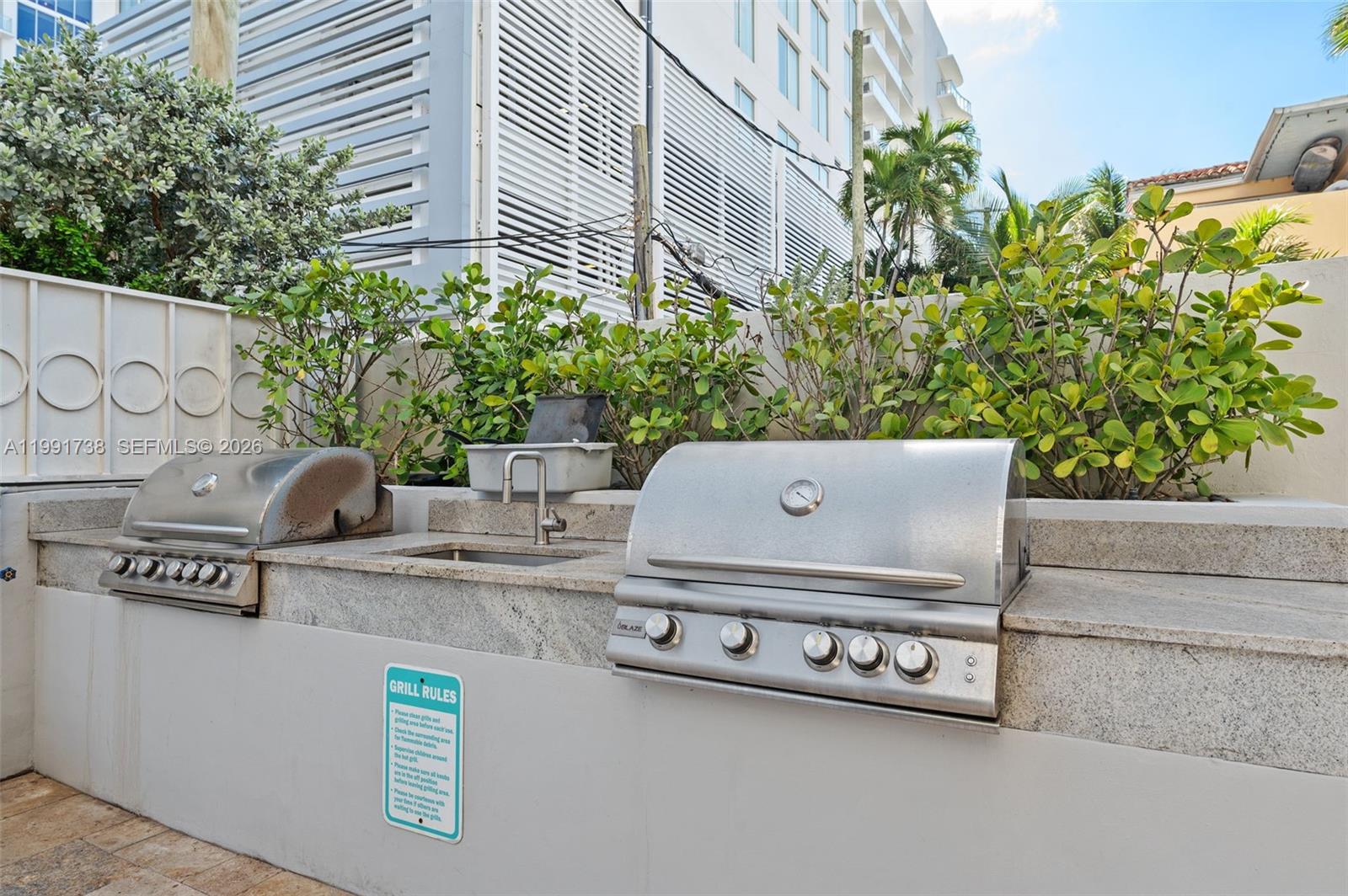 SEASONS CONDO - Residential