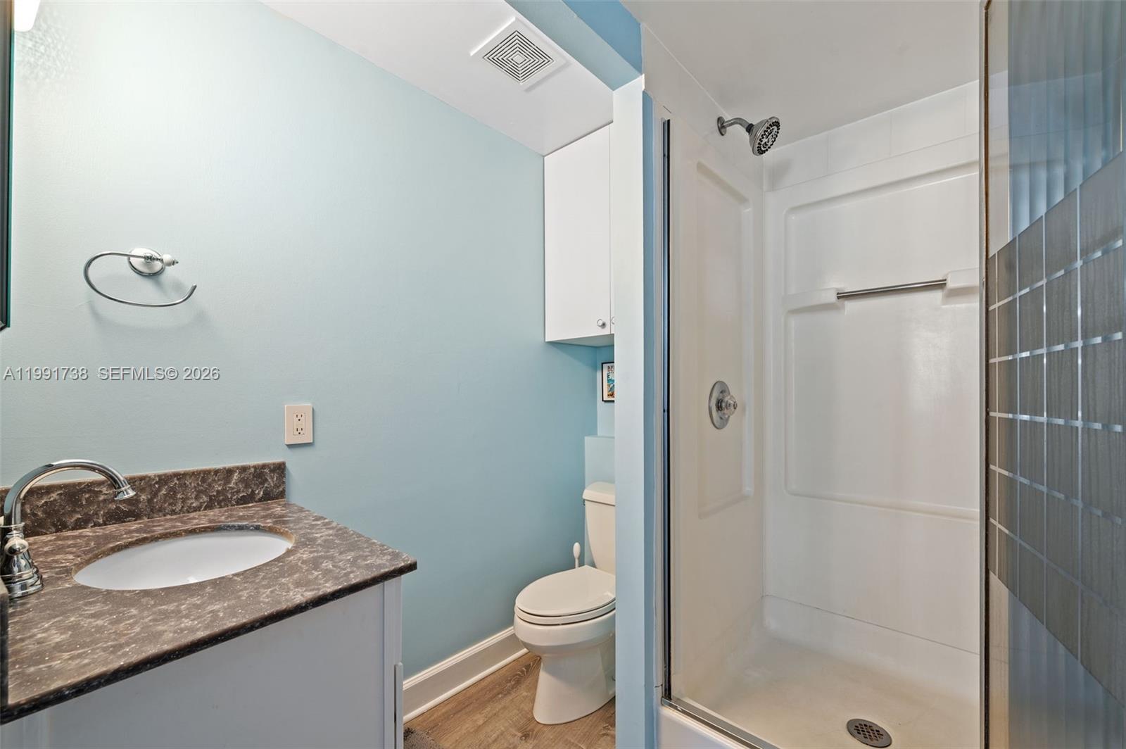 SEASONS CONDO - Residential