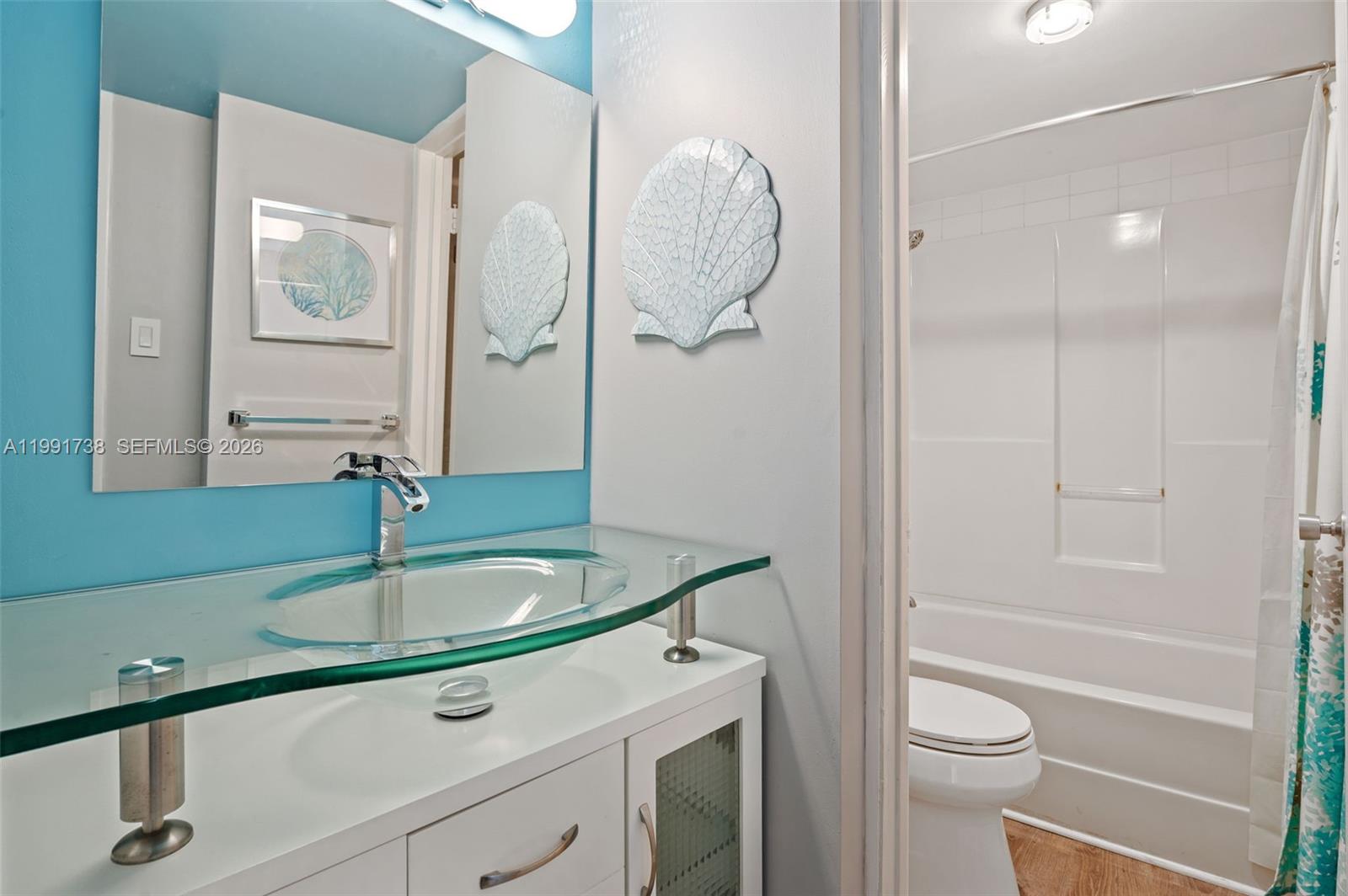 SEASONS CONDO - Residential